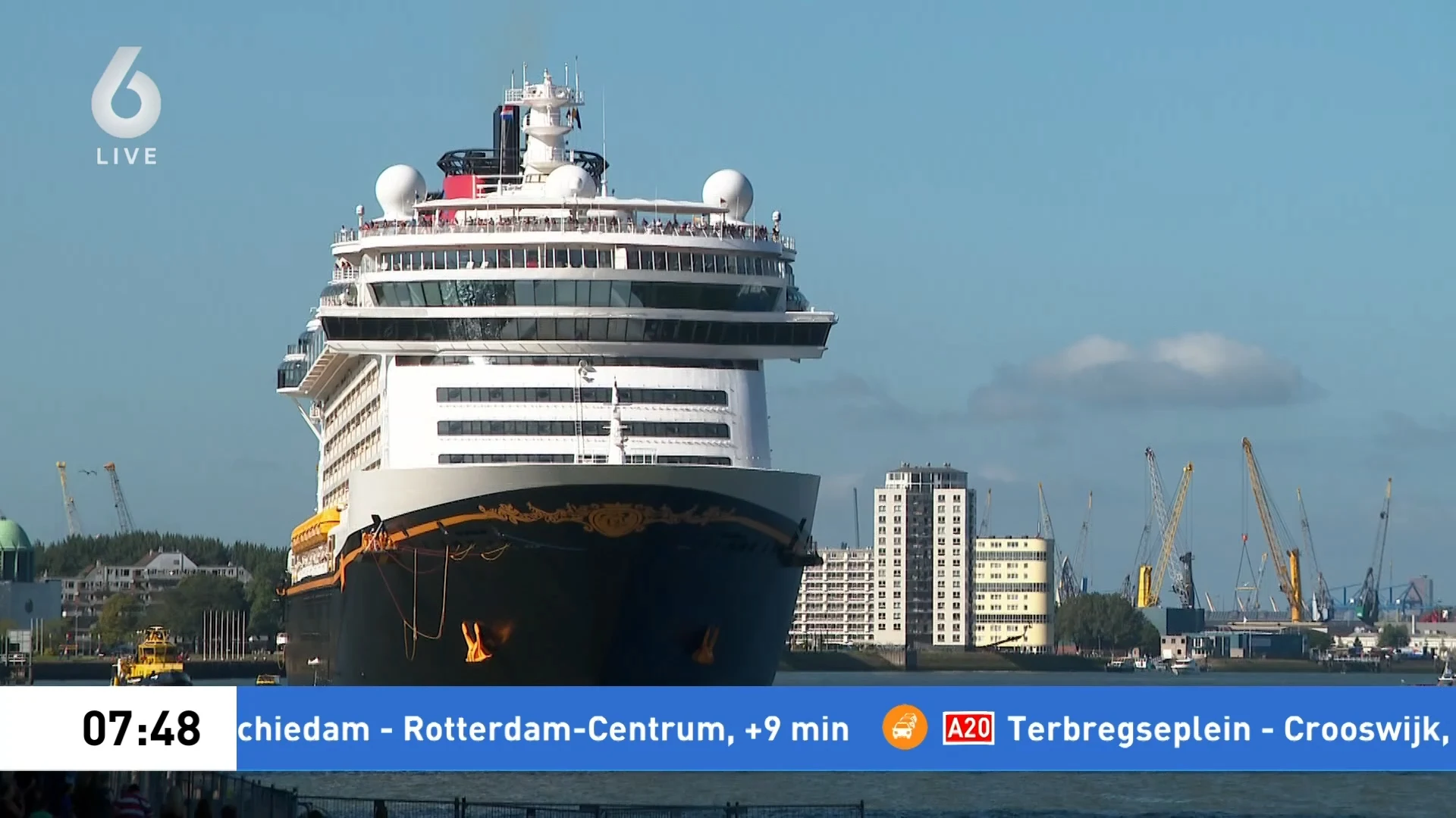 Tegendemonstranten bij sluis IJmuiden: 'Hi ha ho, XR has to go'