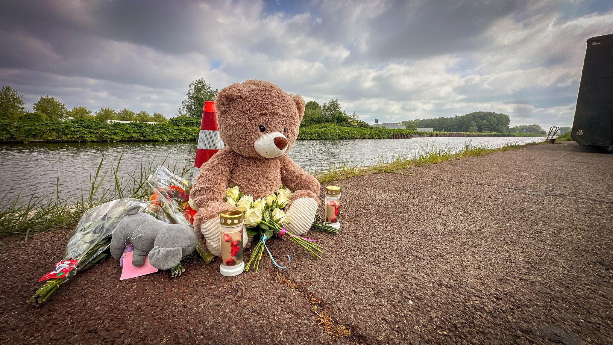 Lichamen in gevonden auto zijn ontvoerde kinderen Jeffrey (10) en Emma (8)