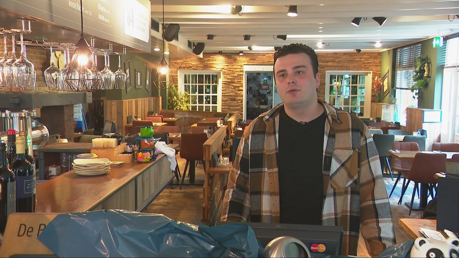 Restaurant Heenvliet getroffen door flinke plensbui: 'Nog nooit zoiets meegemaakt'