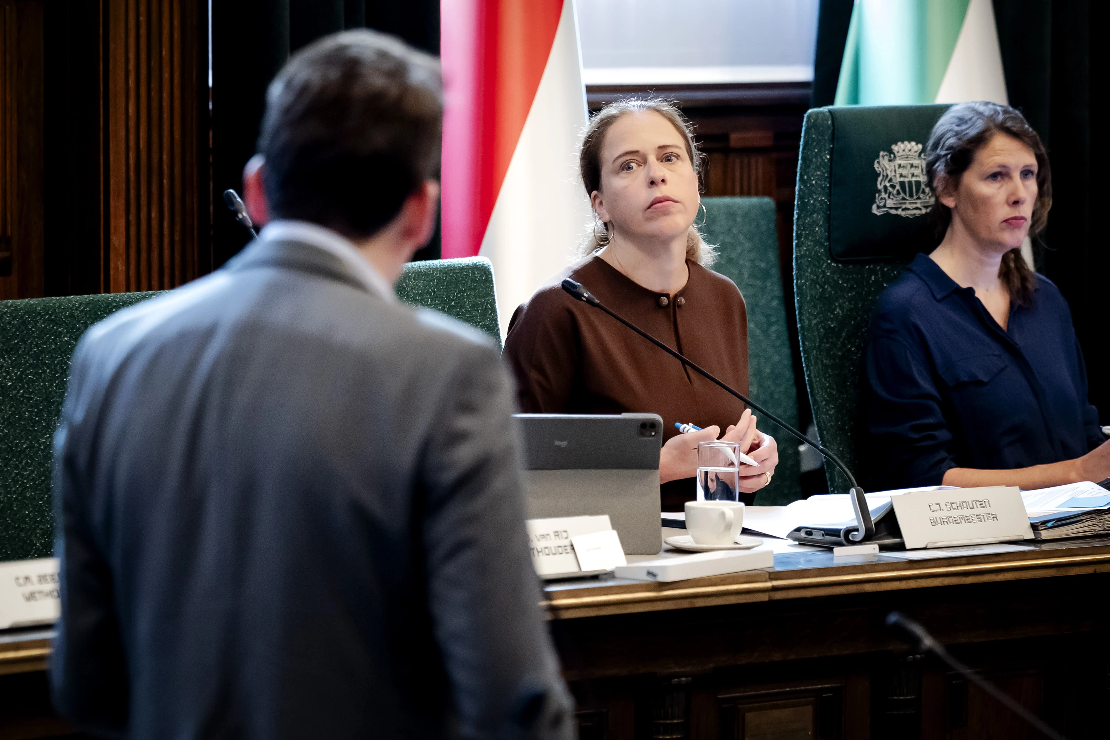 Burgemeester Schouten maakt zich zorgen om Rotterdammer op Gaza-flotilla