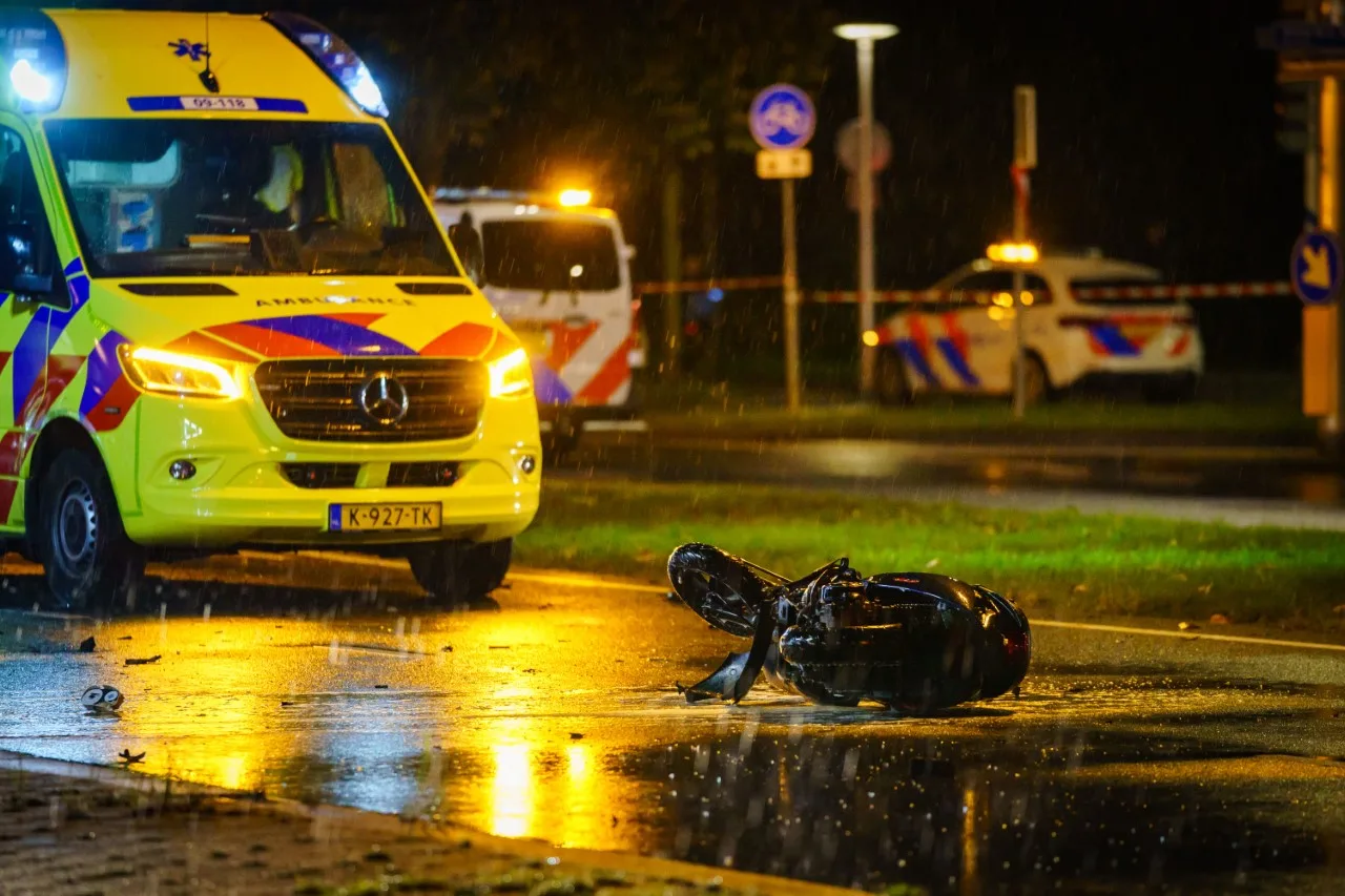 16-jarige scooterrijder overleden bij botsing met auto in Utrecht