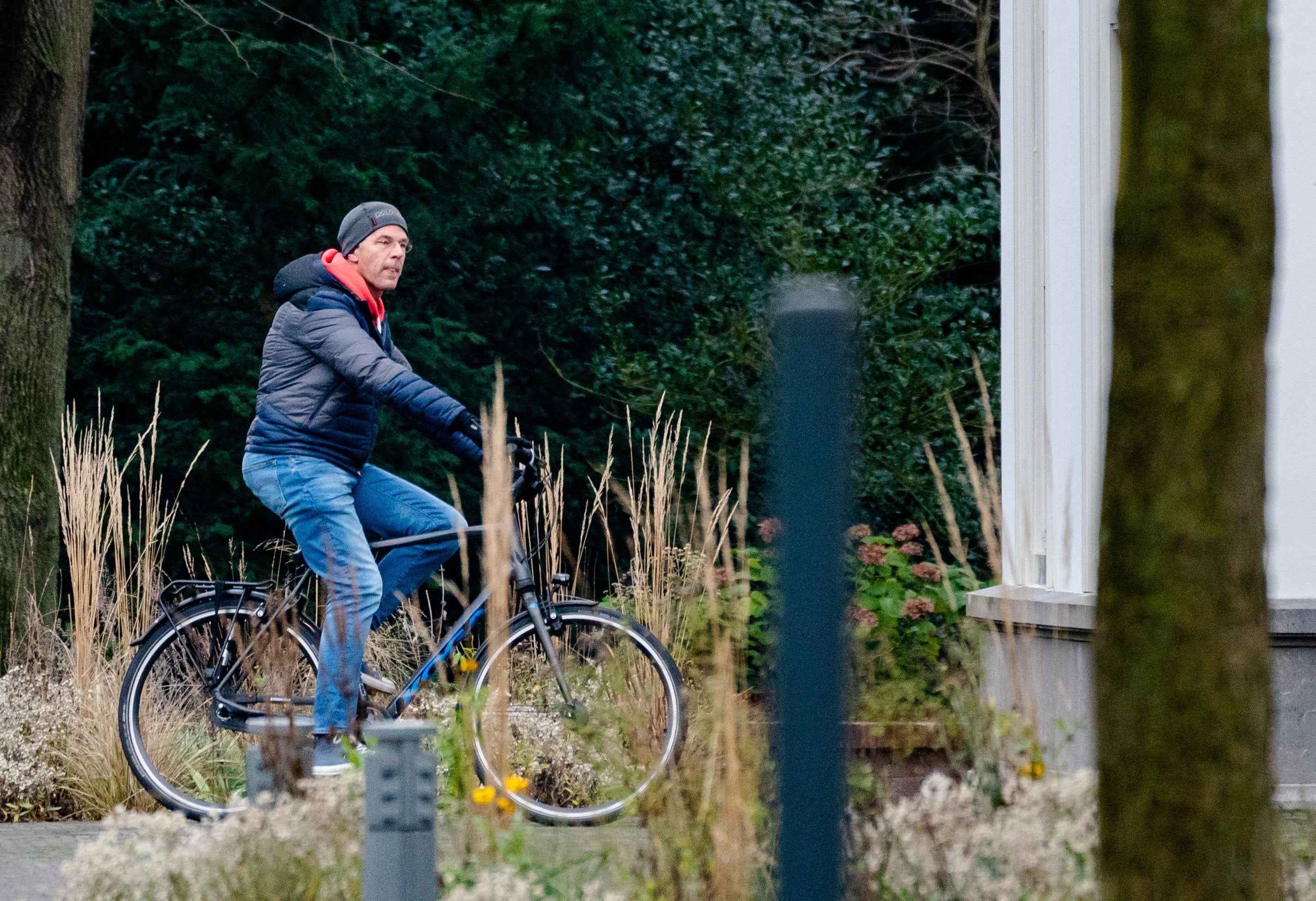 'Kabinet komt niet met versoepelingen door hoge besmettingscijfers'