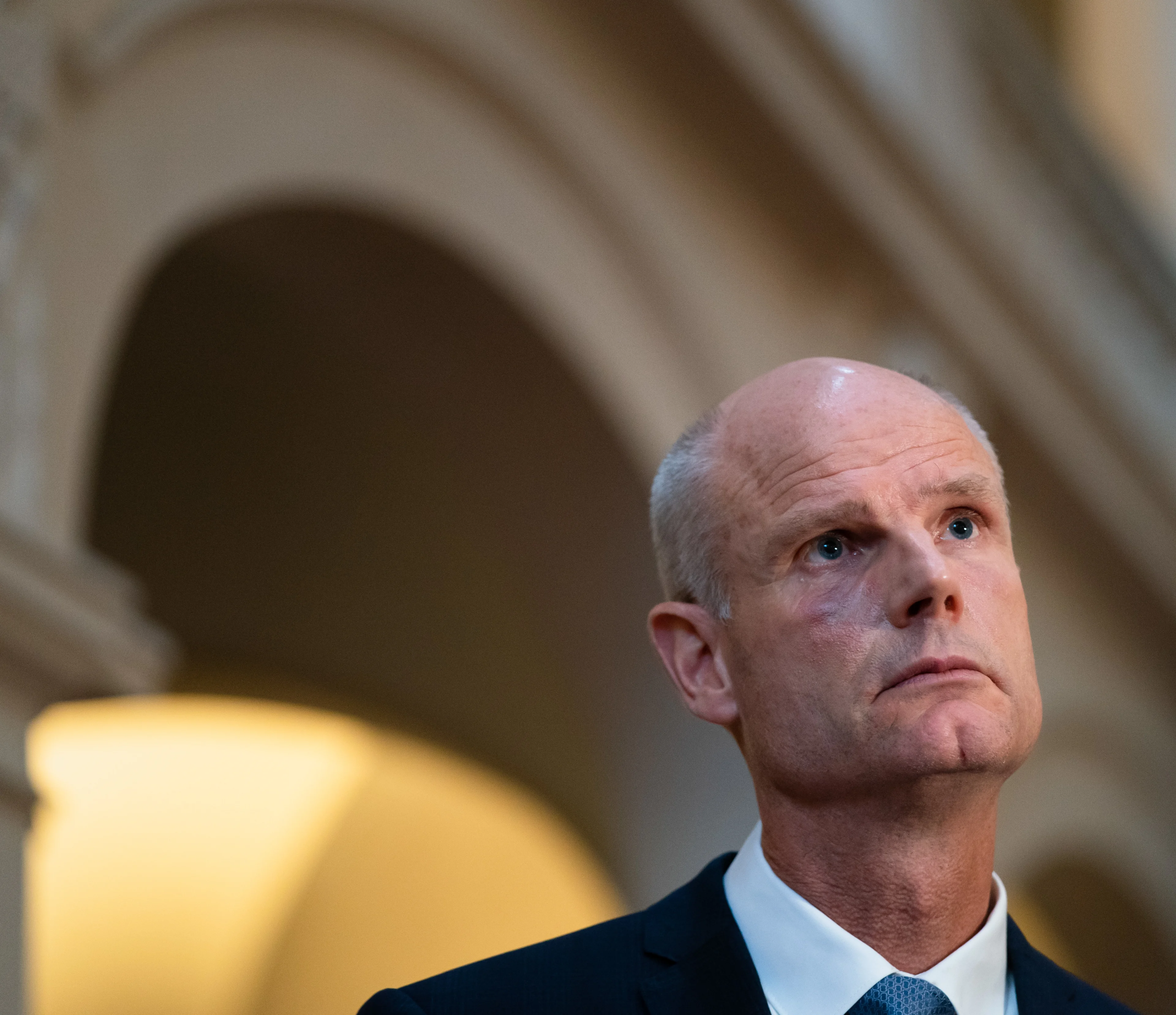 Minister Blok 'geschokt' door zware explosie in Beiroet