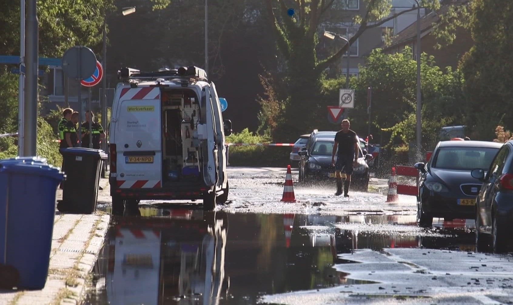 Sinkhole in Amersfoort door springen van waterleiding