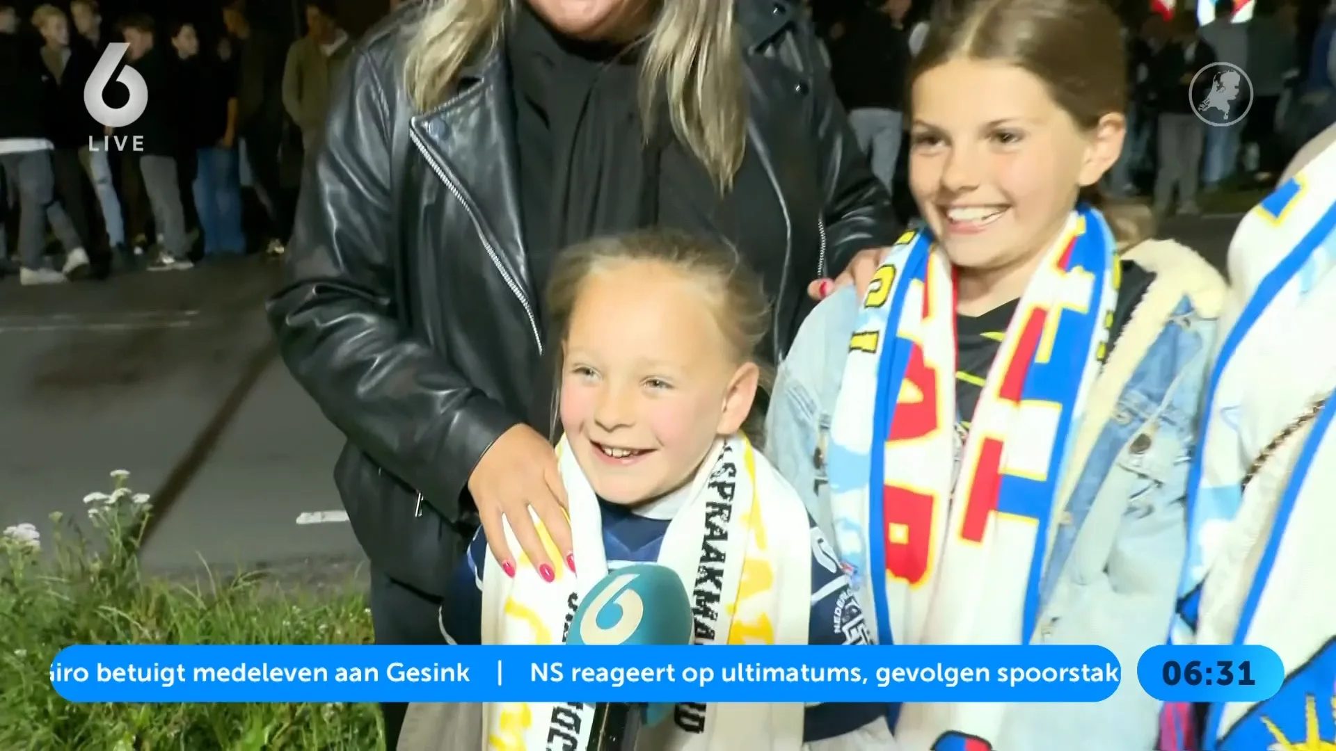 Massaal vuurwerkfeest in Velsen-Zuid na Telstar-promotie