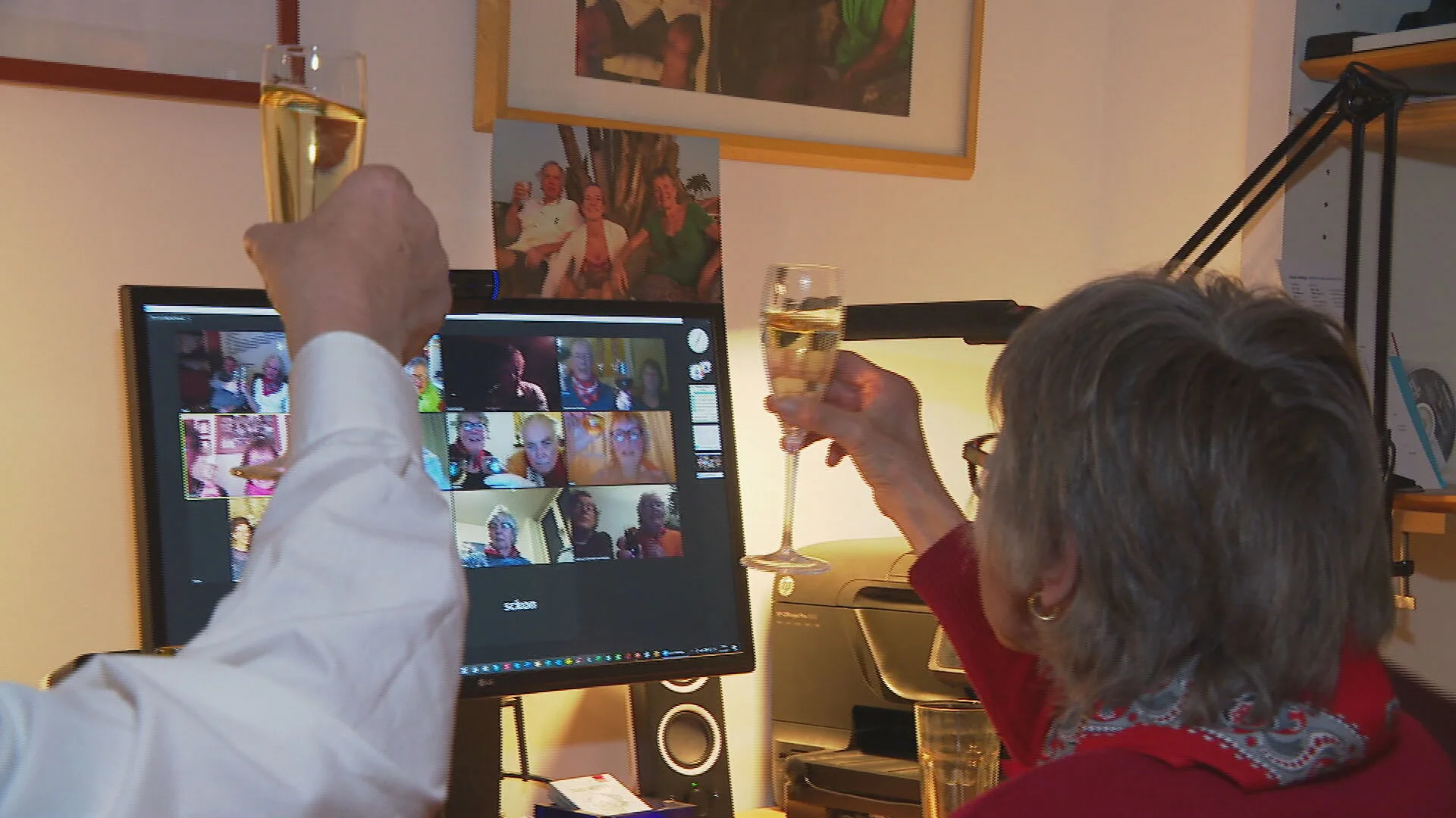 Feest! Gezin met veertien broers en zussen is vandaag precies 1000 jaar oud