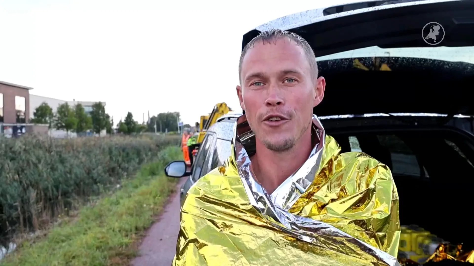 Omstanders redden automobilist uit sloot in Beverwijk