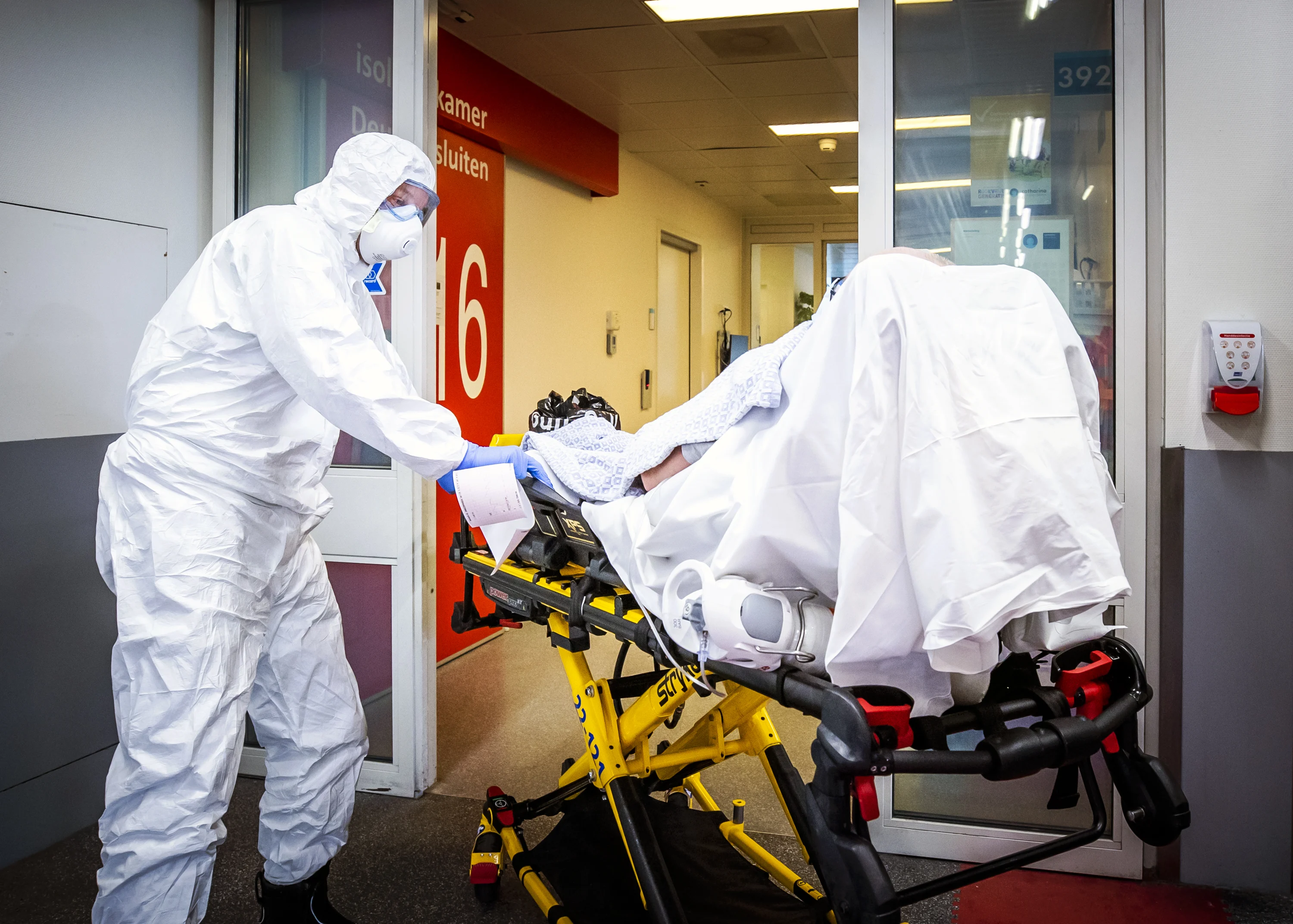 RIVM: Dodental coronavirus stijgt met 132, 189 nieuwe ziekenhuisopnamen