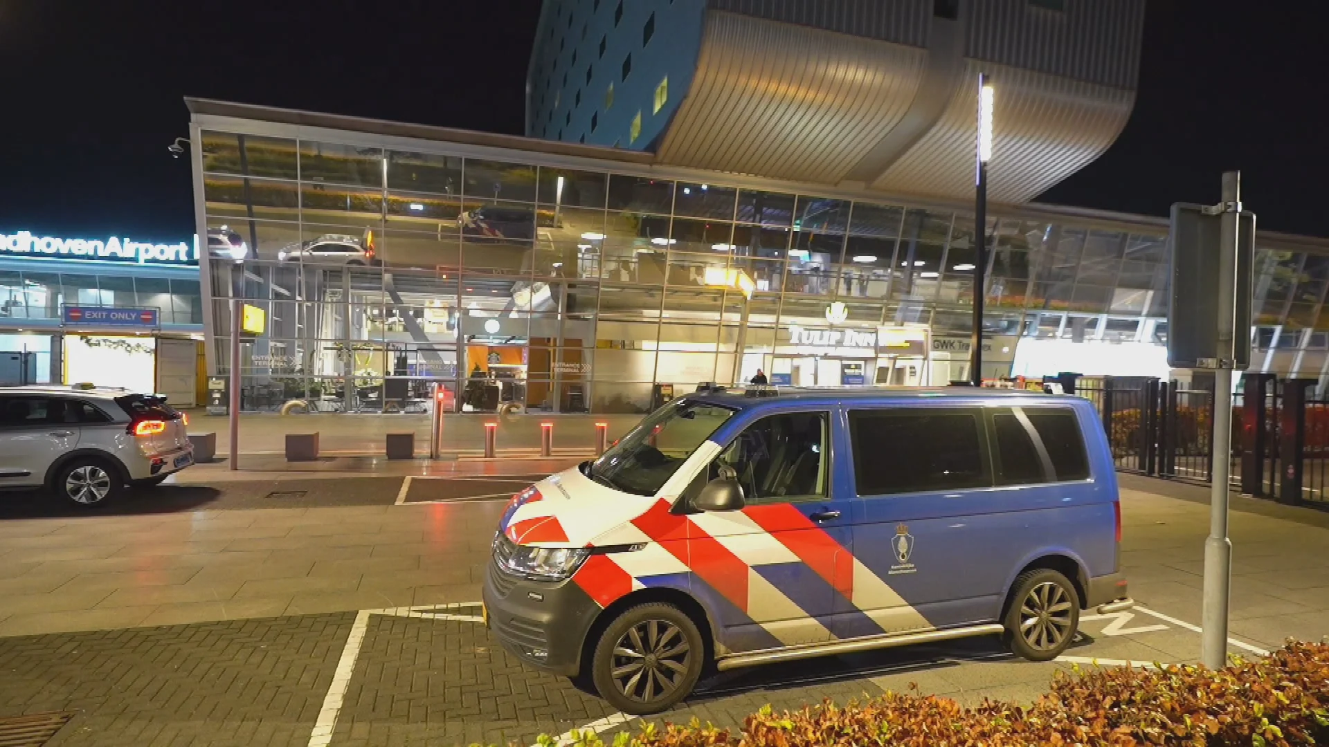 Meerdere drones bij vliegveld Eindhoven: luchtruim gesloten, vluchten omgeleid