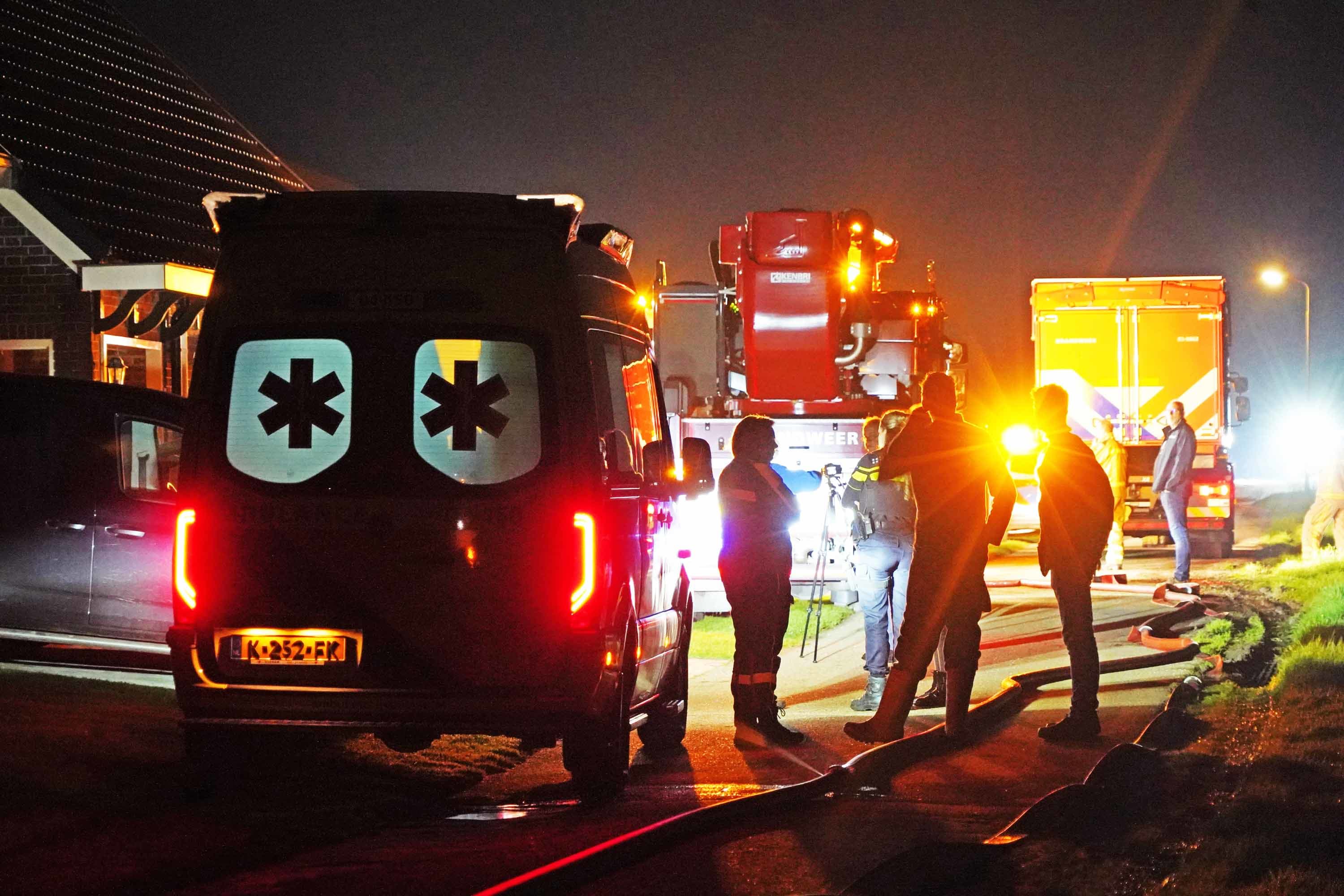 Meerdere dode kalfjes door stalbrand in het Overijsselse Holthone