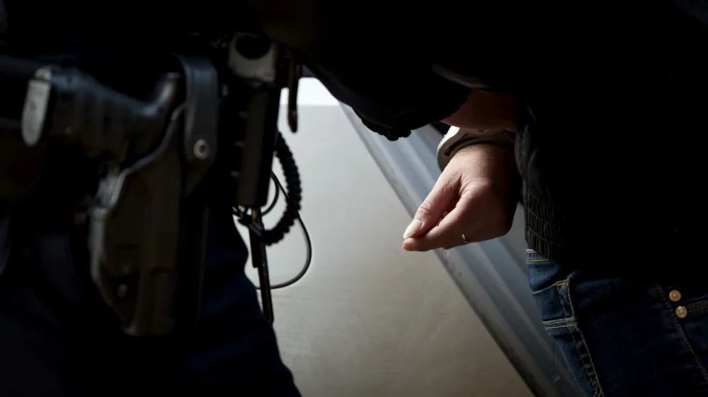 Dertig aanhoudingen en tientallen doorzoekingen na kraken versleutelde berichtenservice