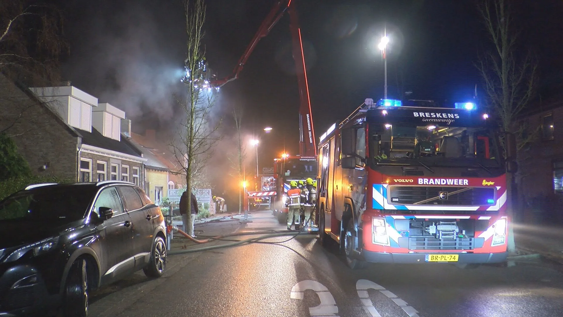 Dode bij brand in woning in Hoofdplaat
