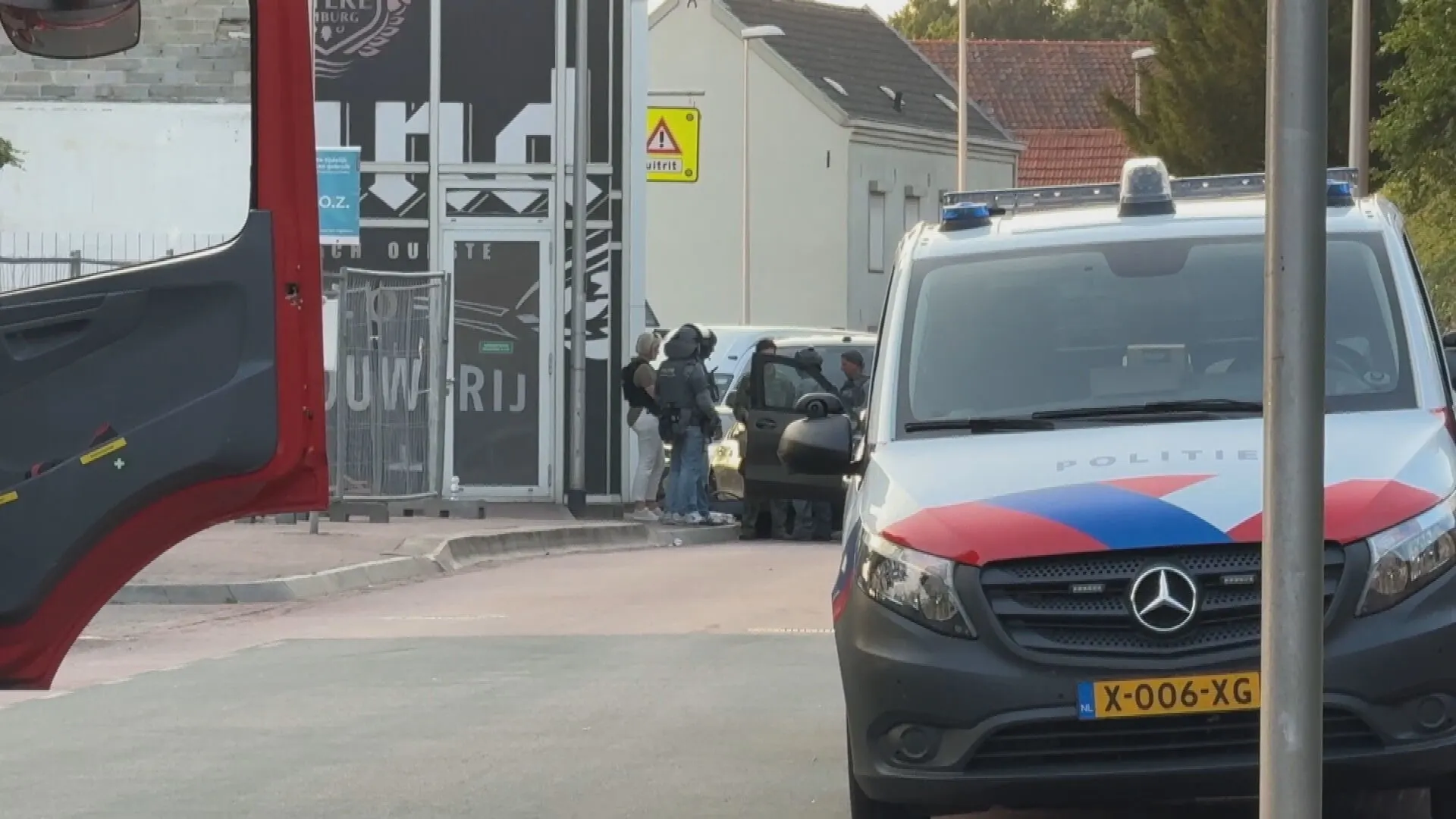 Verwarde man Wijlre had wapens en explosieven in huis