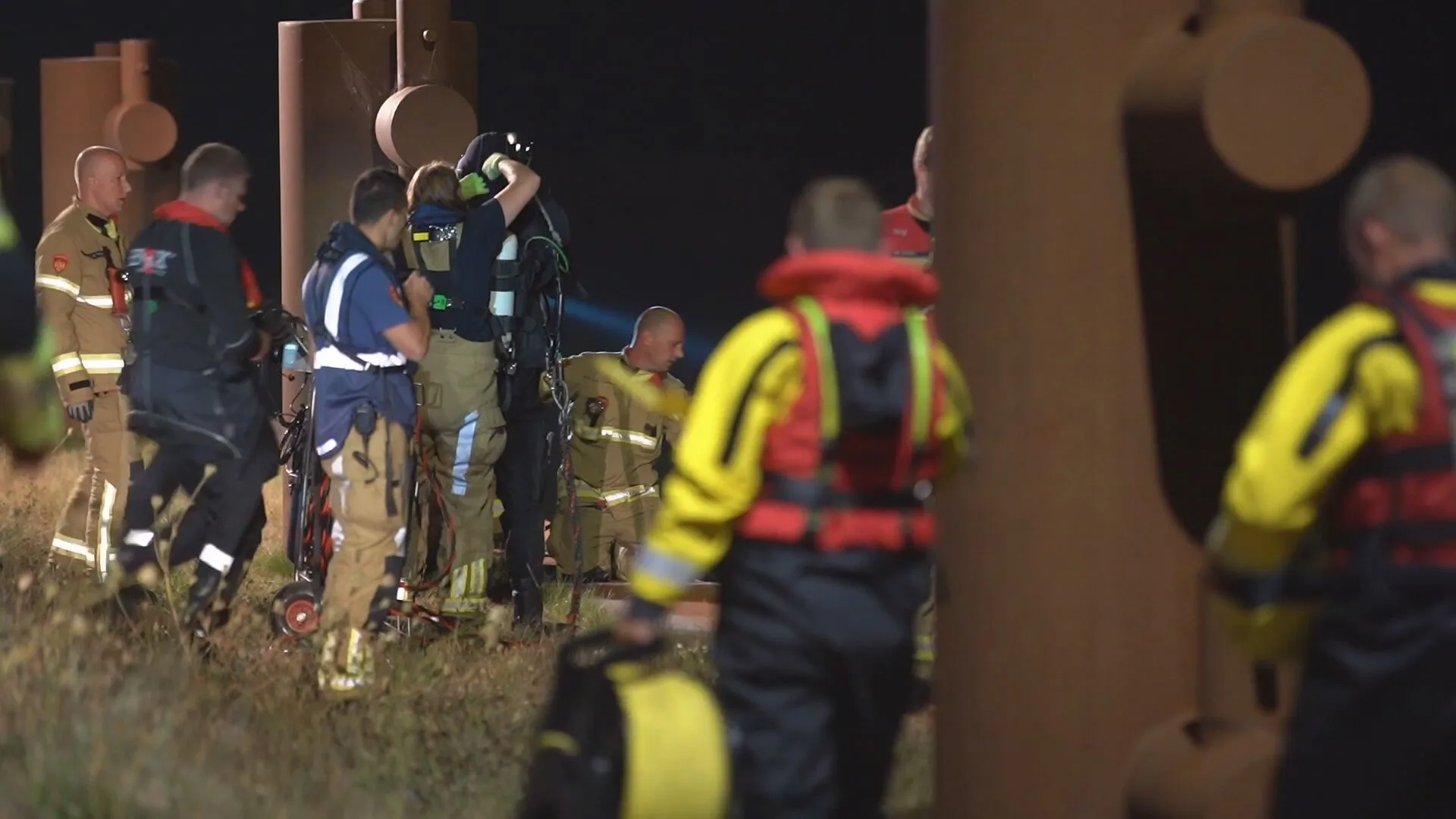 Hulpdiensten zoeken massaal naar 'persoon te water' bij Eefde, blijkt iets totaal anders