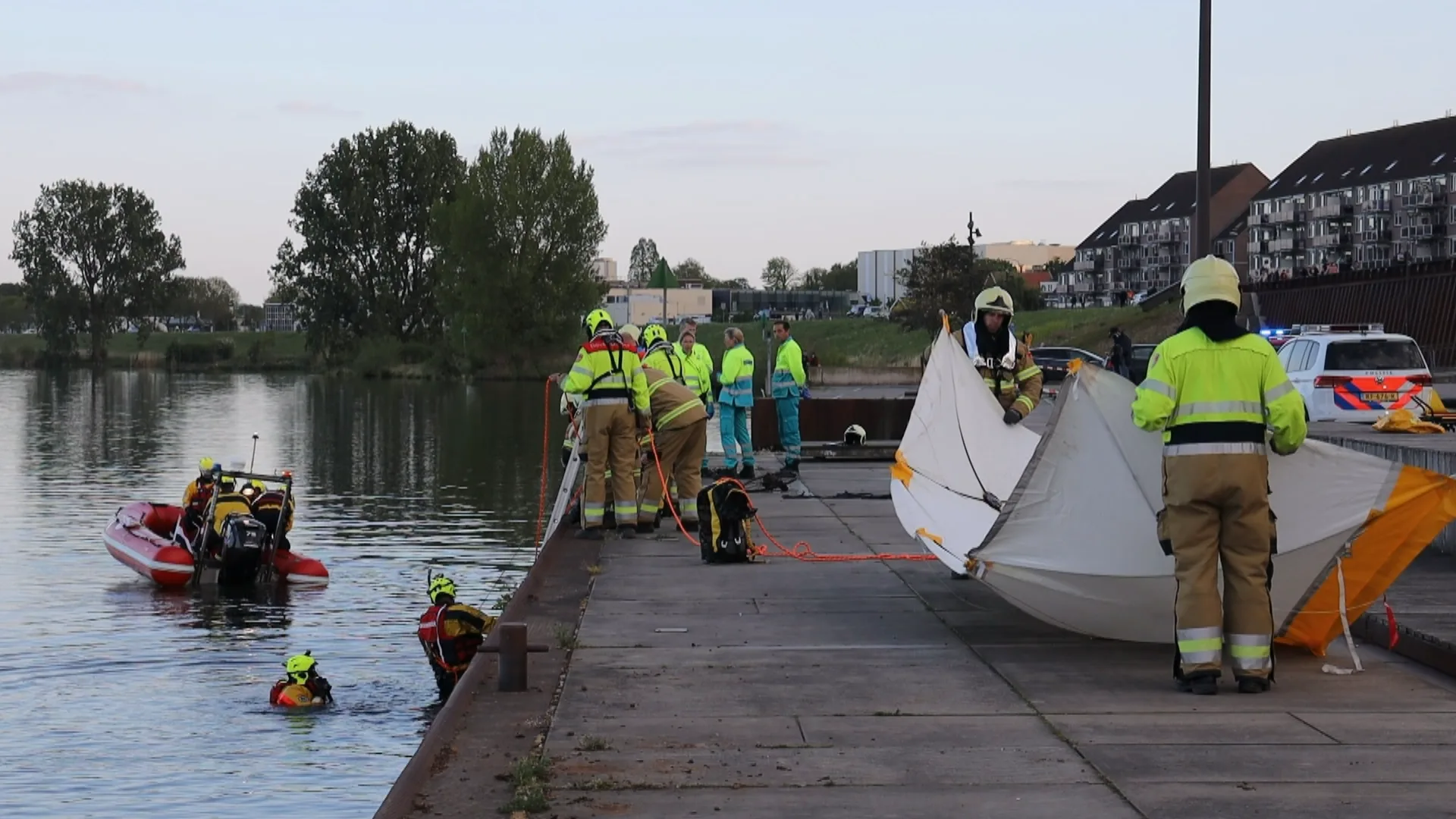 Vrouw in rolstoel overleden na val in de Maas bij Cuijk