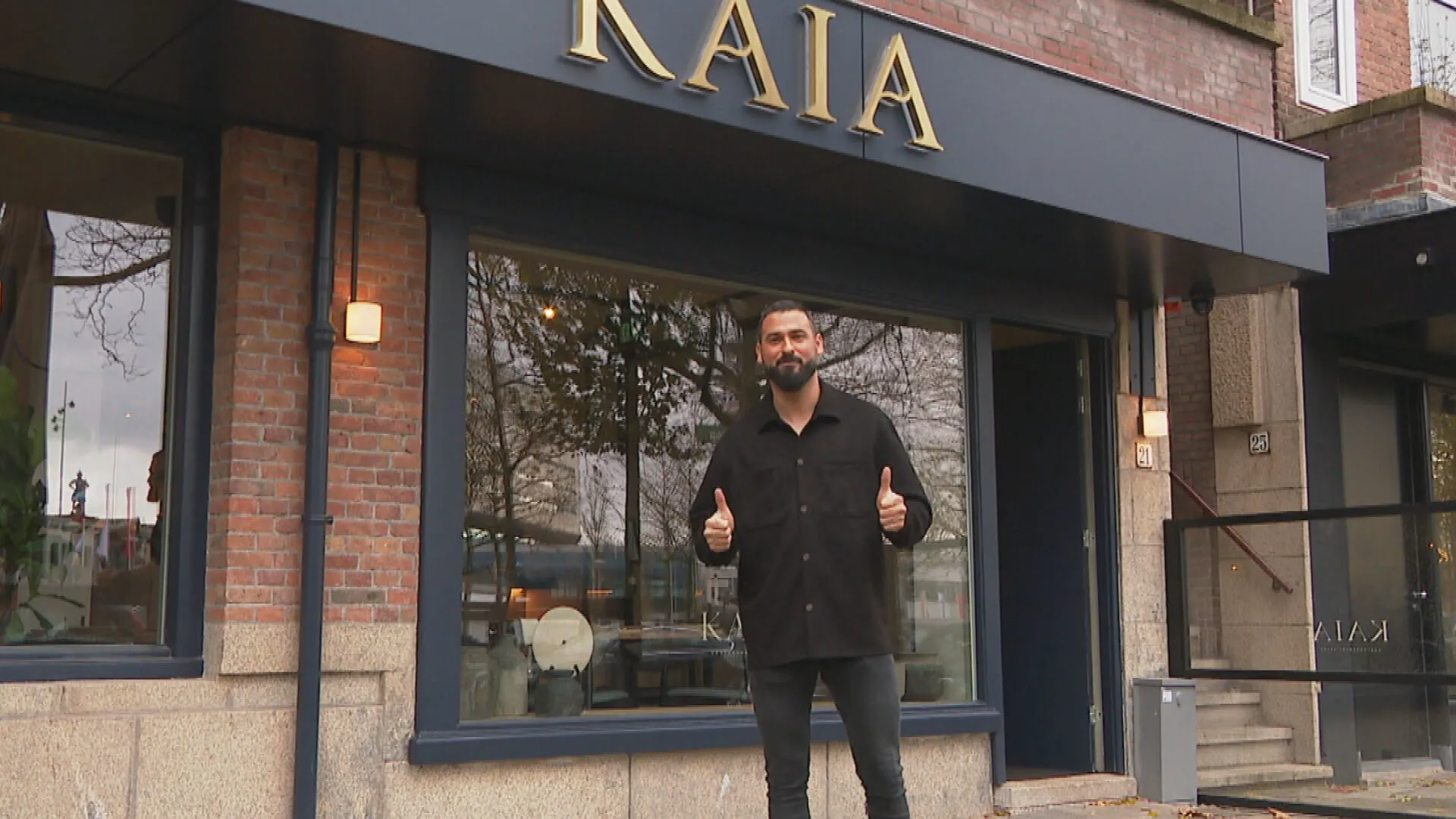 Sotiris viert opening van zijn Griekse restaurant, maar vreest snelle sluiting