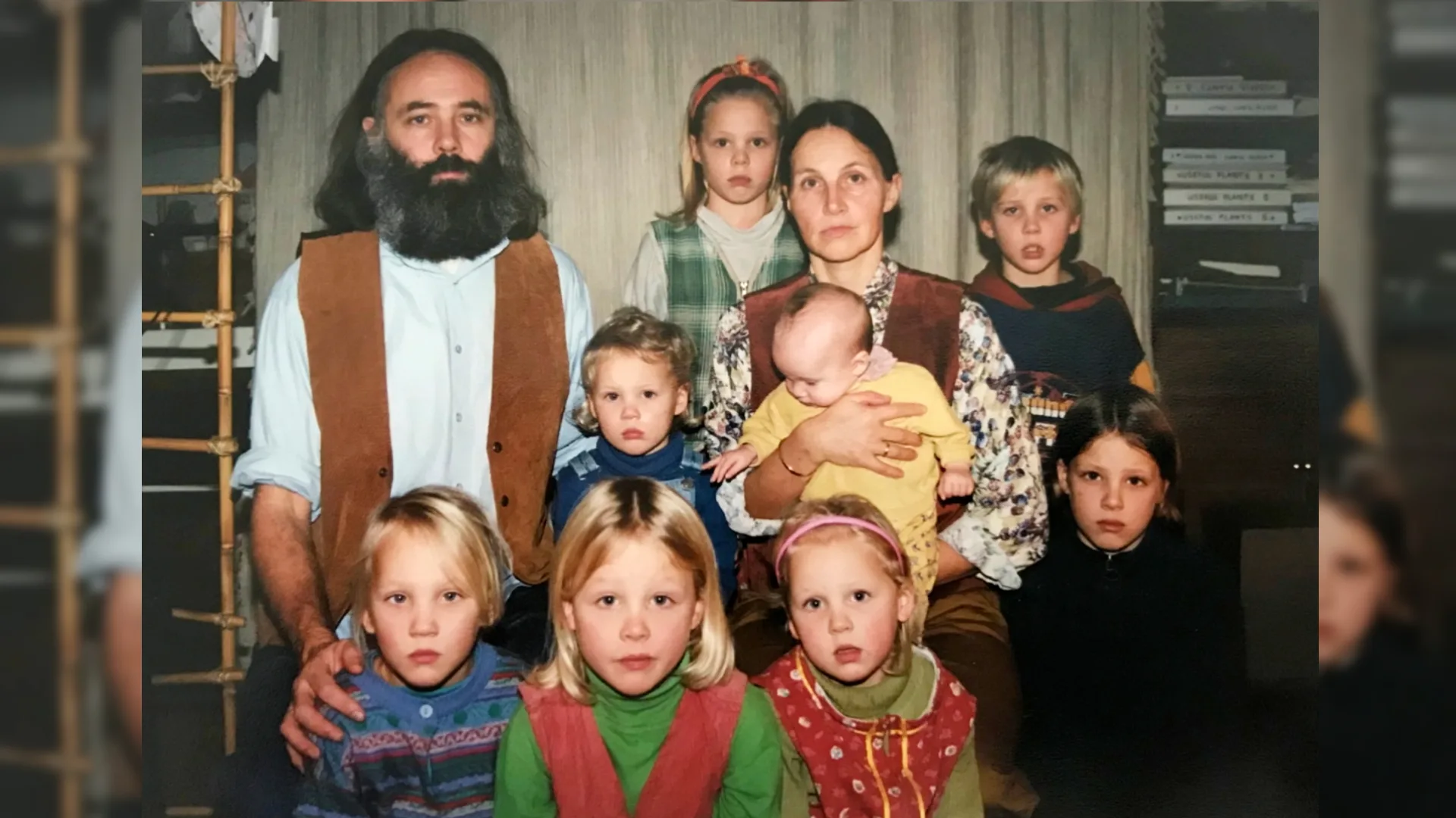 Kind uit Ruinerwoldgezin doet aangifte tegen vader Gerrit-Jan van D. wegens zedenmisdrijf