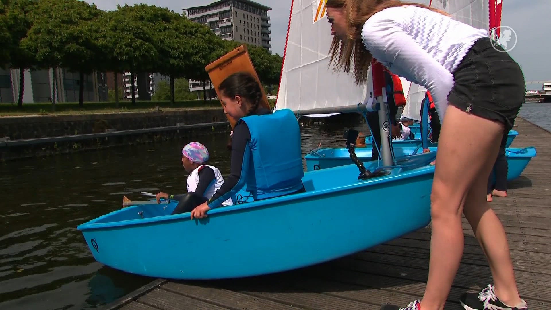 Zeilster Marit Bouwmeester opent zeilschool: 'Normaal voor elite, hier iedereen welkom'