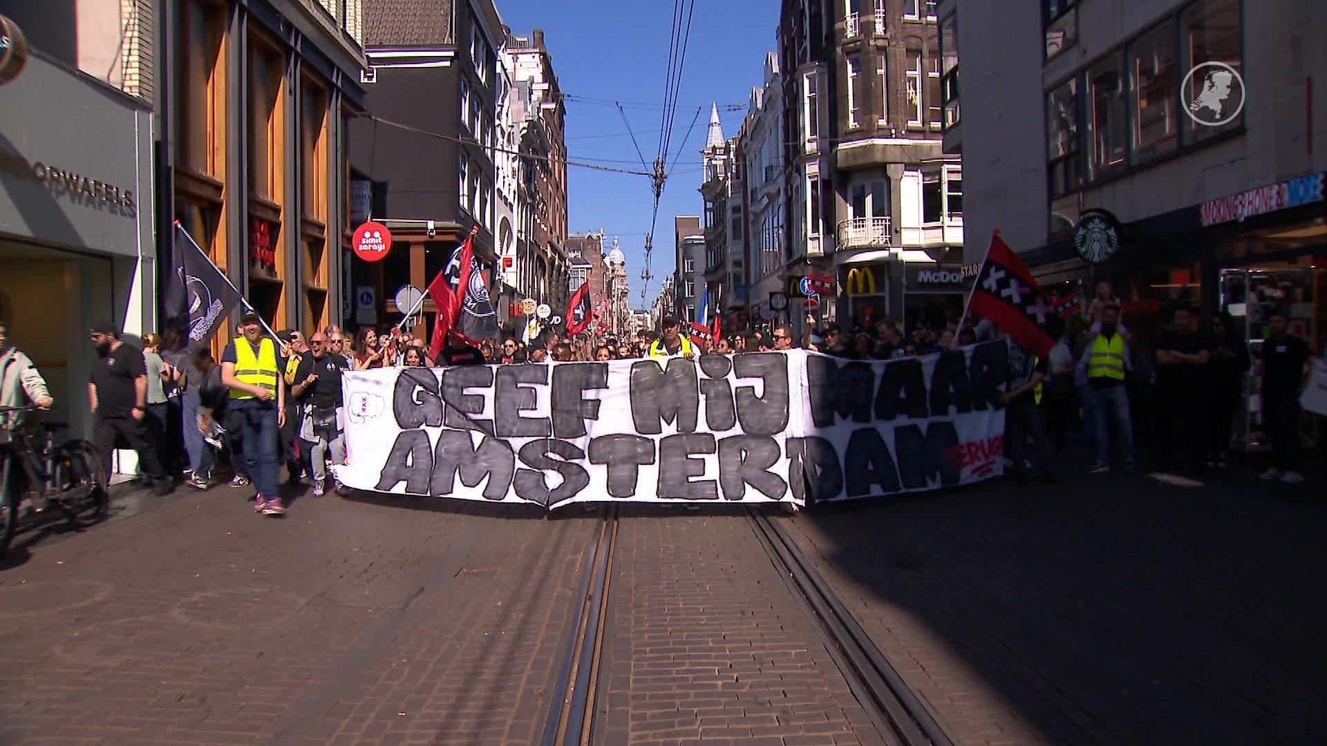 Feestelijke demonstratie op Leidseplein: 'Uitgaan in Amsterdam mag niet verdwijnen'