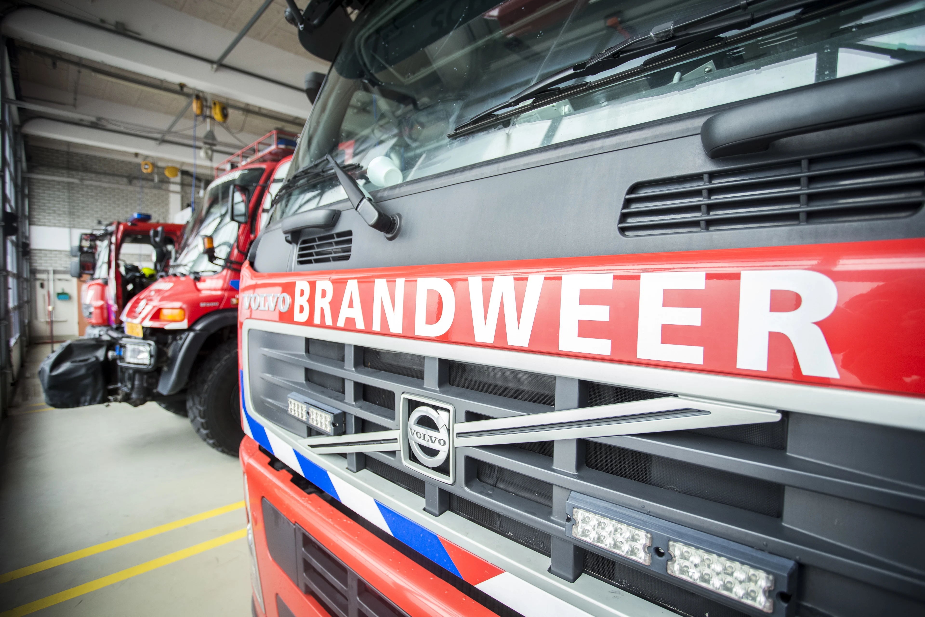 Acht gewonden na flatbrand in Rotterdam, vrouw springt in paniek naar beneden