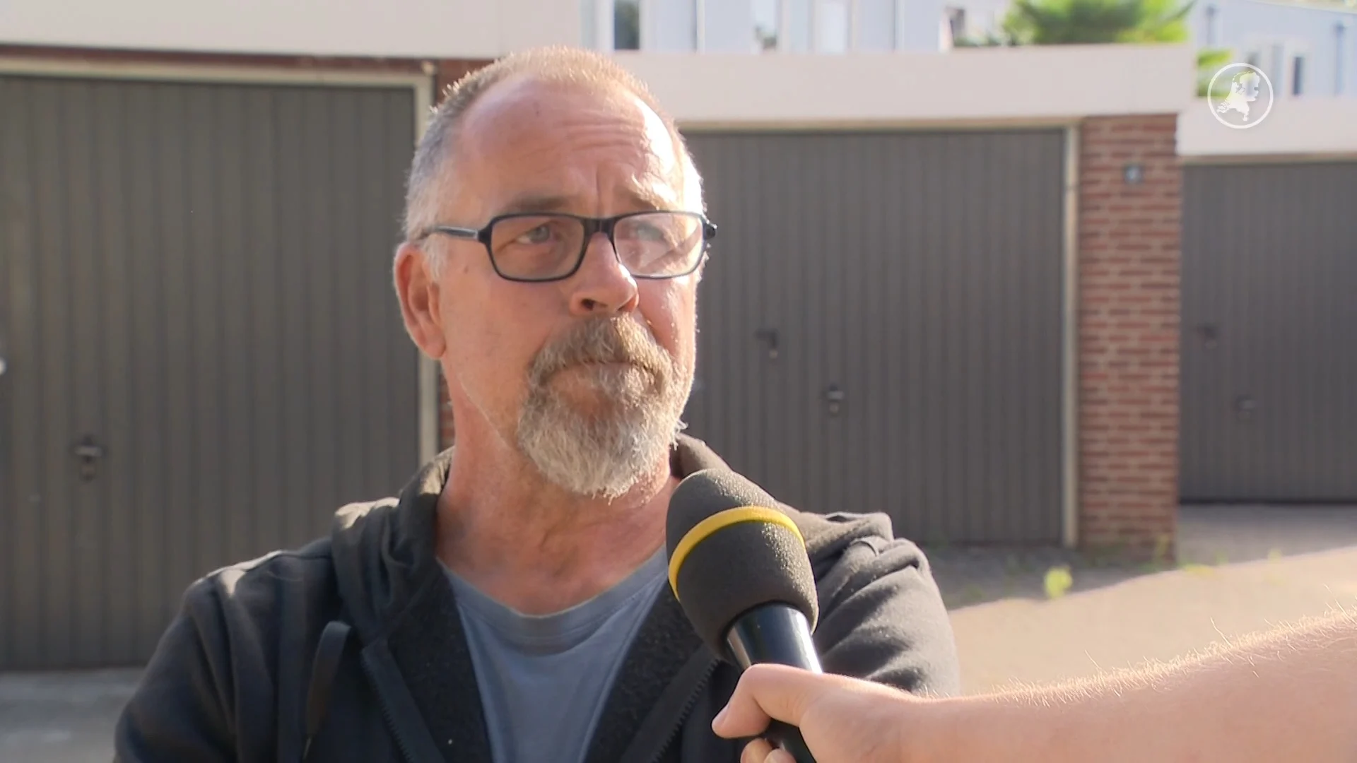 Buren helpen bij dodelijke brand in Roermond: 'Voordeur ingeslagen, buurvrouw naar buiten gesleept'