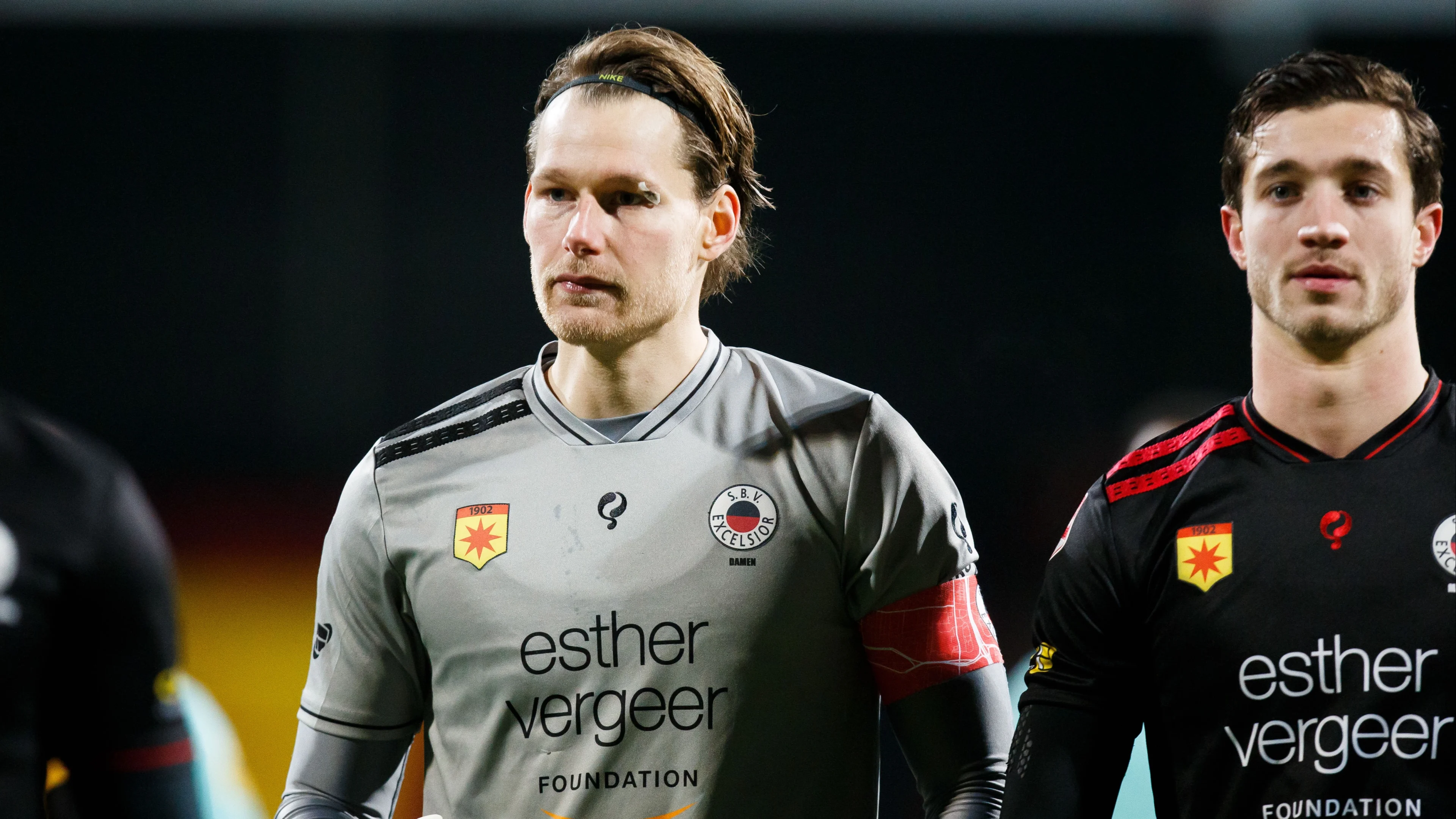 Opnieuw voetbalwedstrijd stilgelegd om ongeregeldheden, nu Excelsior-FC Eindhoven