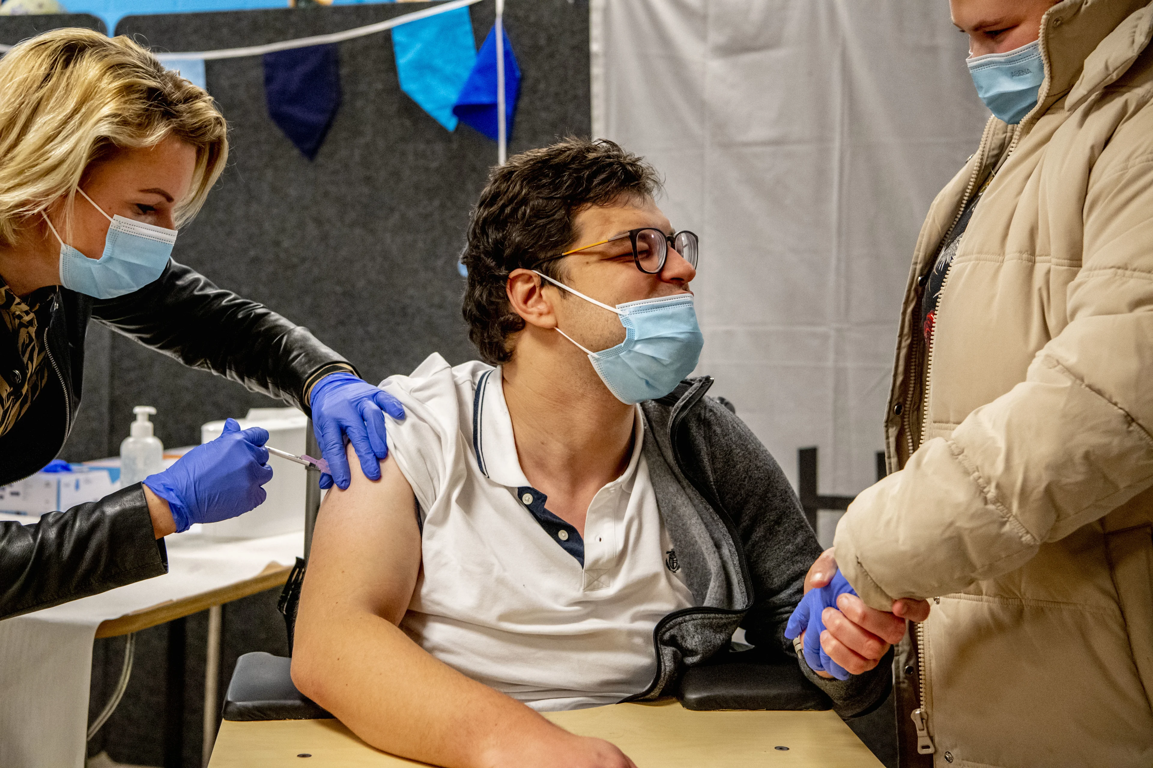 Ruim 77.000 Nederlanders hebben nu een coronavaccinatie gekregen