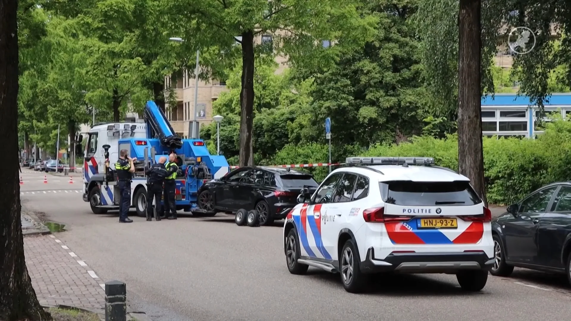 Politie neemt mogelijke vluchtauto in beslag na explosie in Amsterdam