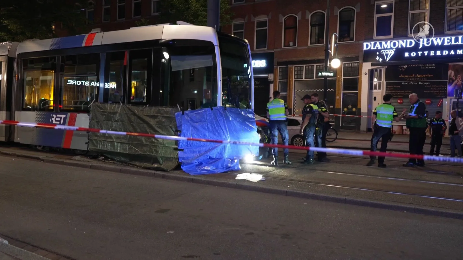 Voetganger overleden na aanrijding met tram in Rotterdam