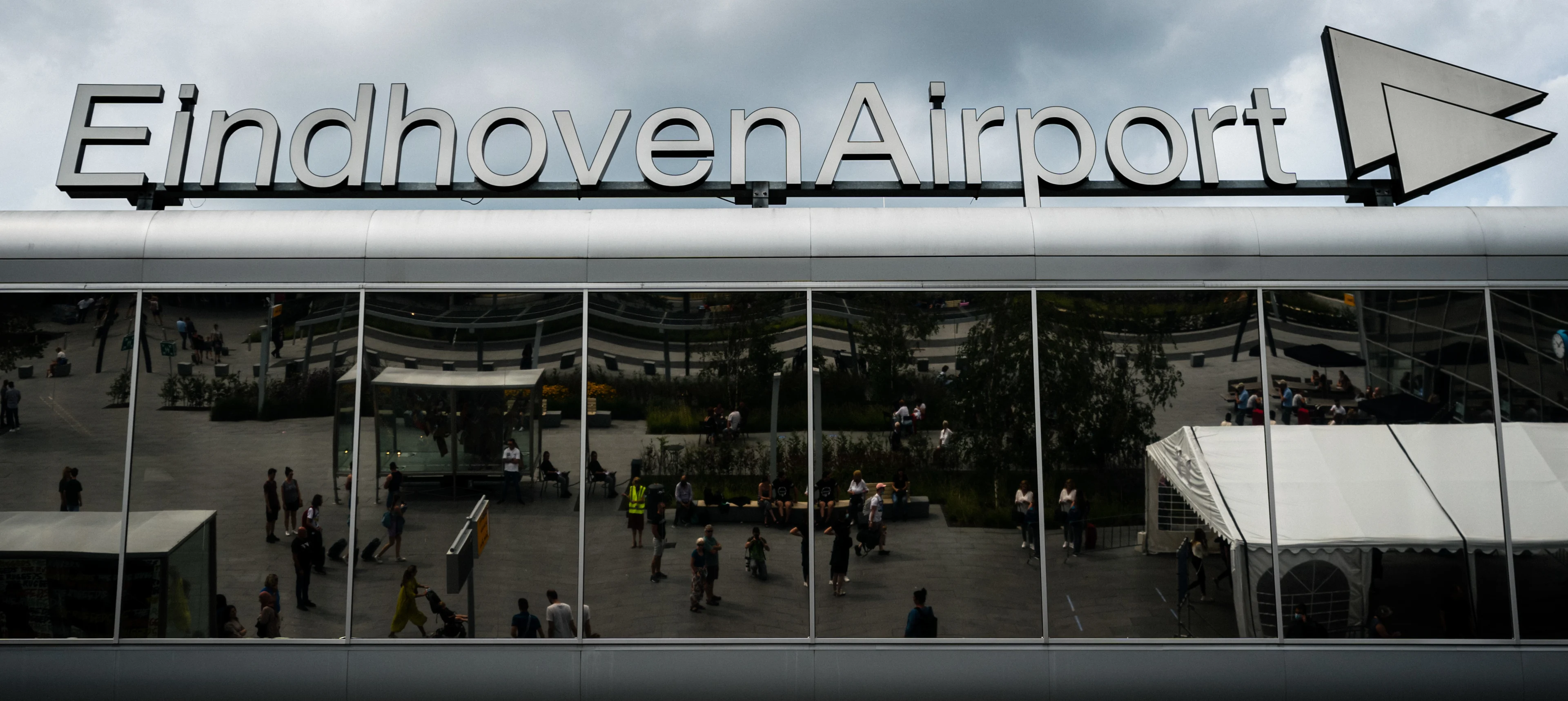 Duizend mensen vragen hulp EUclaim na storing Eindhoven