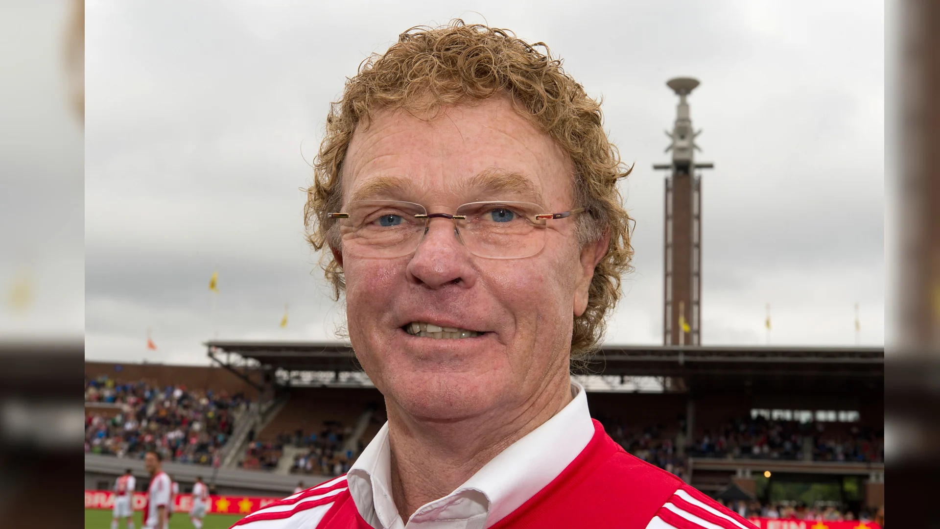 KNVB houdt 'moment stilte' voor duel met Ieren na overlijden Geels