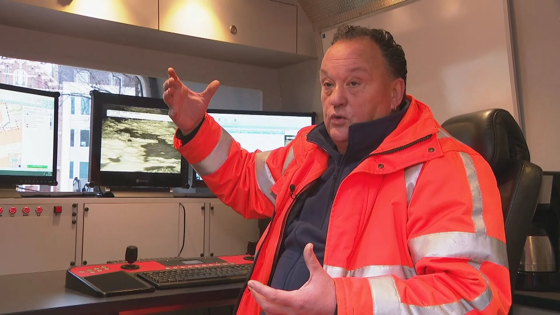 Oliebollen gebakken? Gooi het frituurvet niet door het riool!