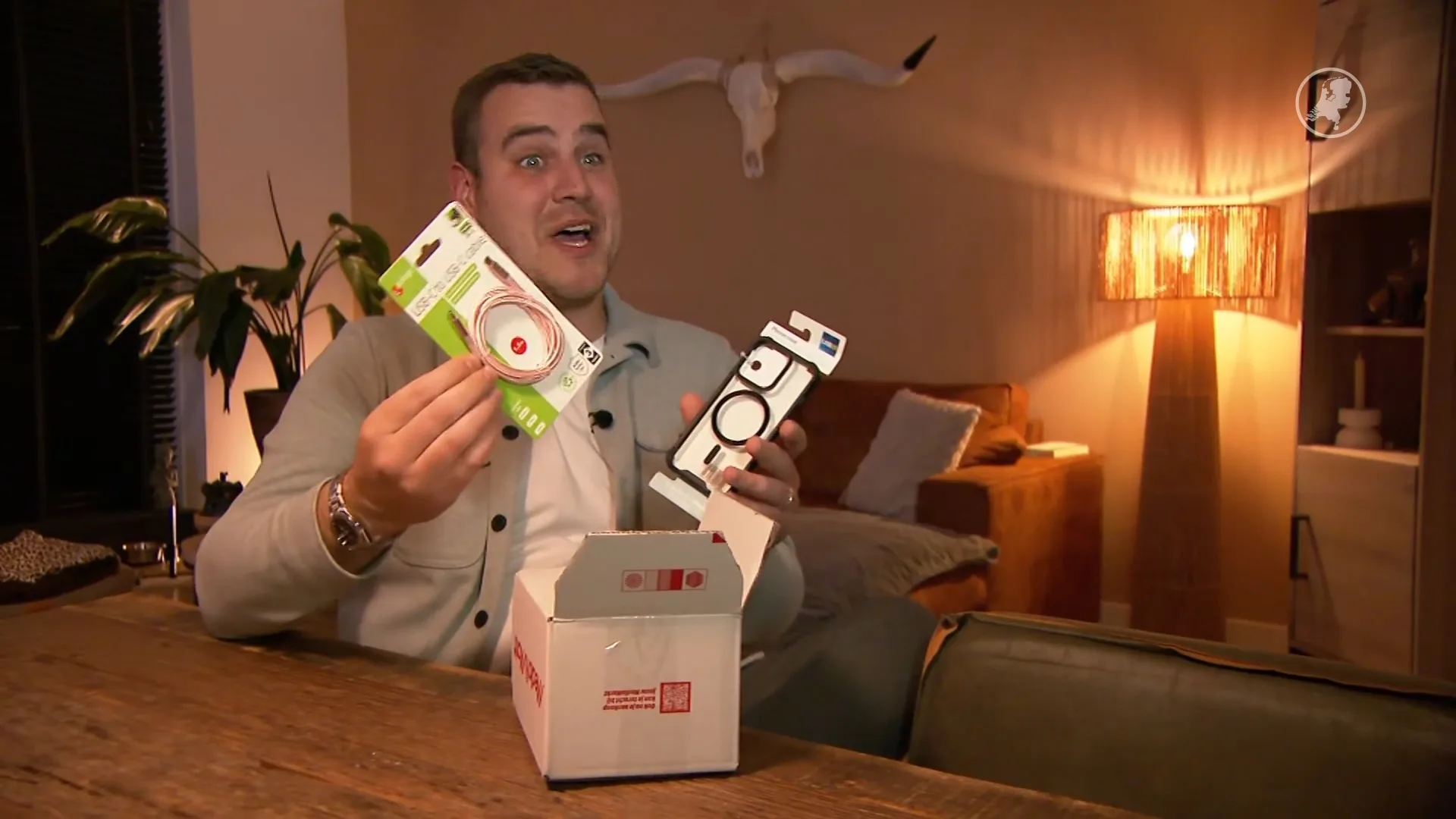 Nieuwe slinkse wisseltruc met pakketjes dupeert DHL-klanten