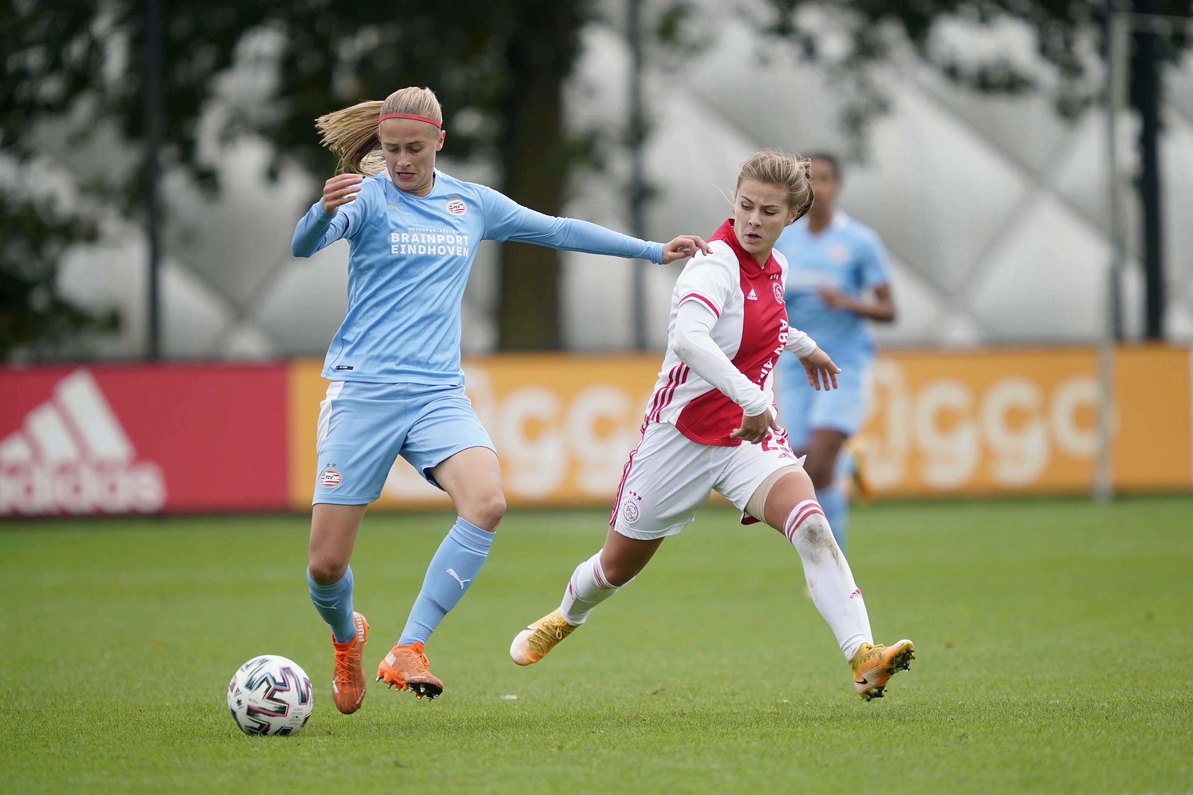 Vrouweneredivisie gaat verder: clubs hopen op financiële steun