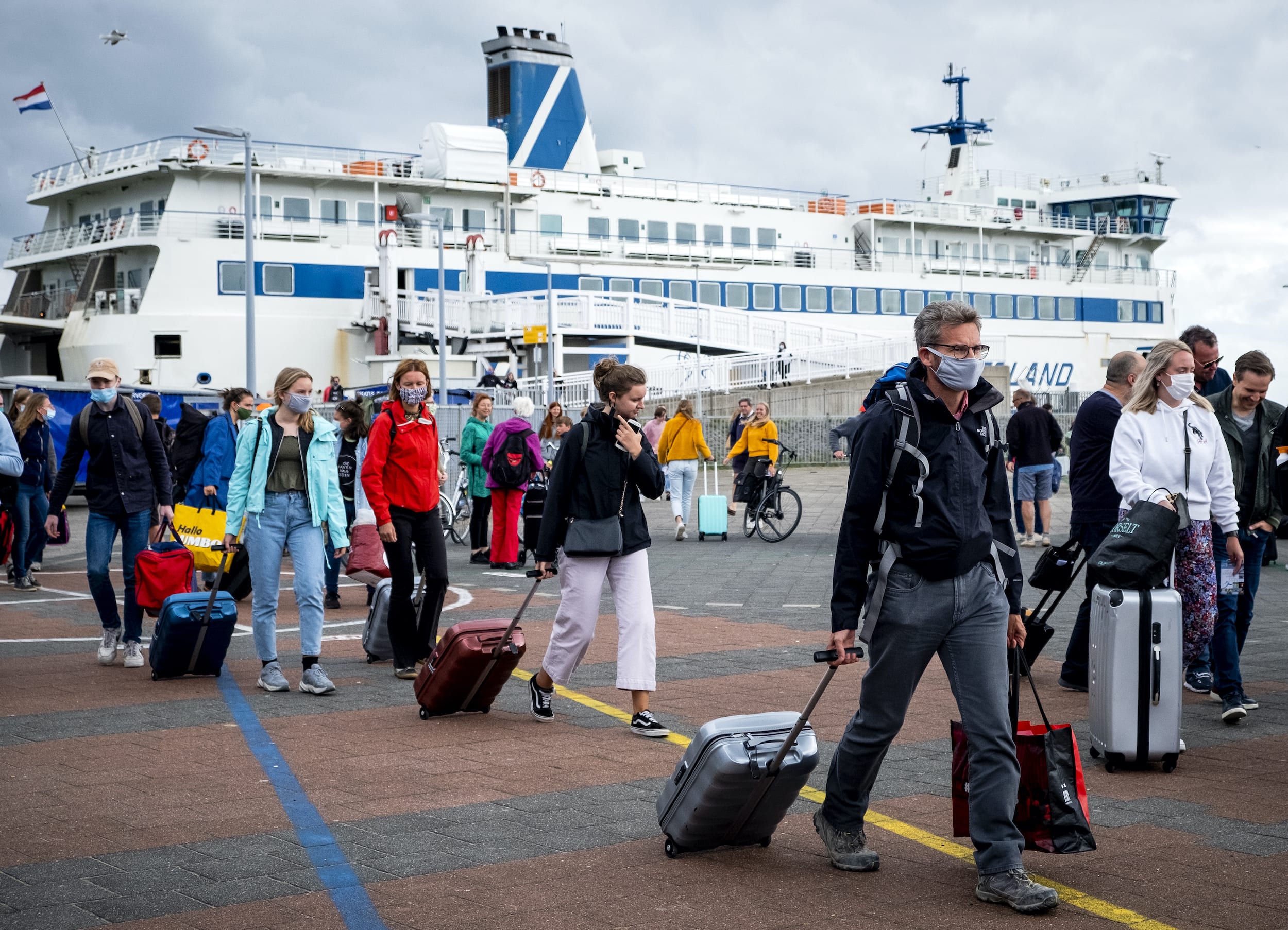 Tweehonderd jongeren tot nu toe getest in coronateststraat Terschelling