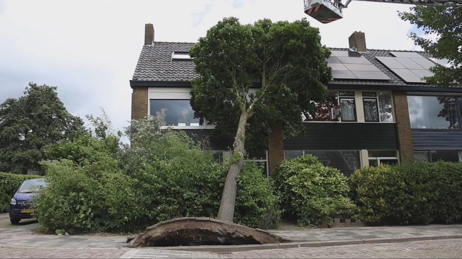 Eerste zomerstorm van dit jaar een feit: 'Drie gewonden op muziekfestival'