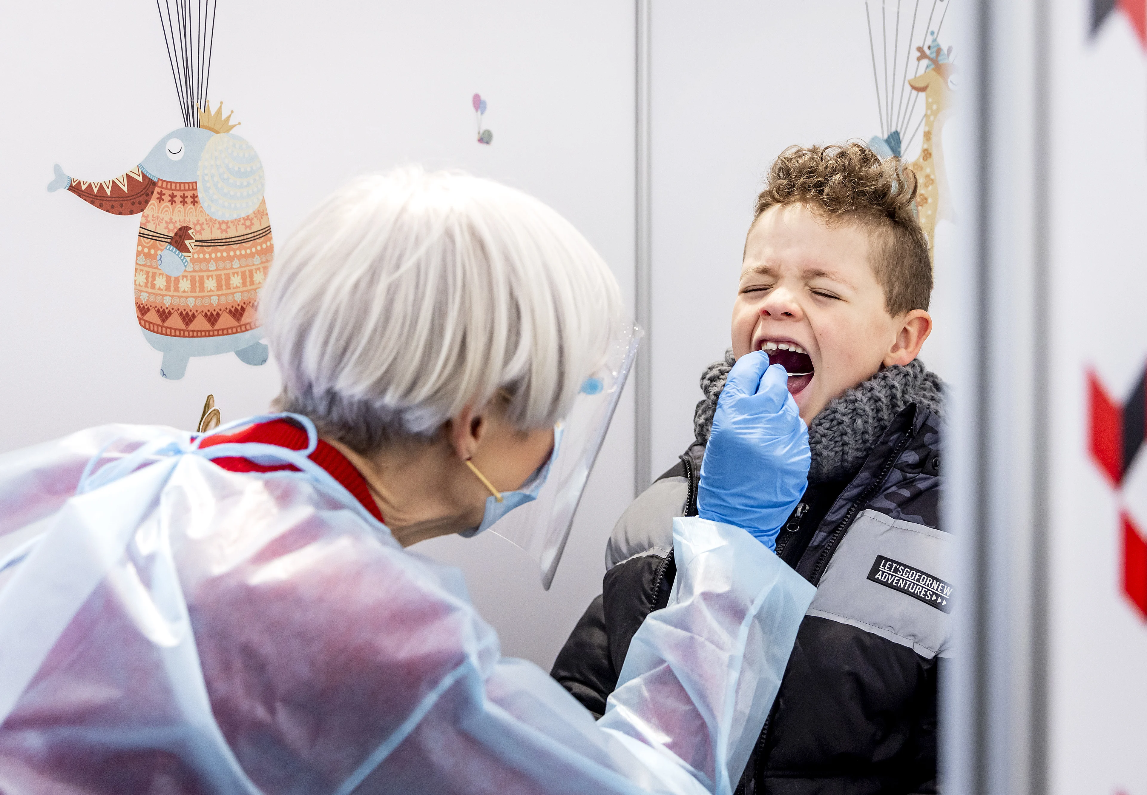 Minder positieve testuitslagen, aantal coronapatiënten op ic blijft stijgen