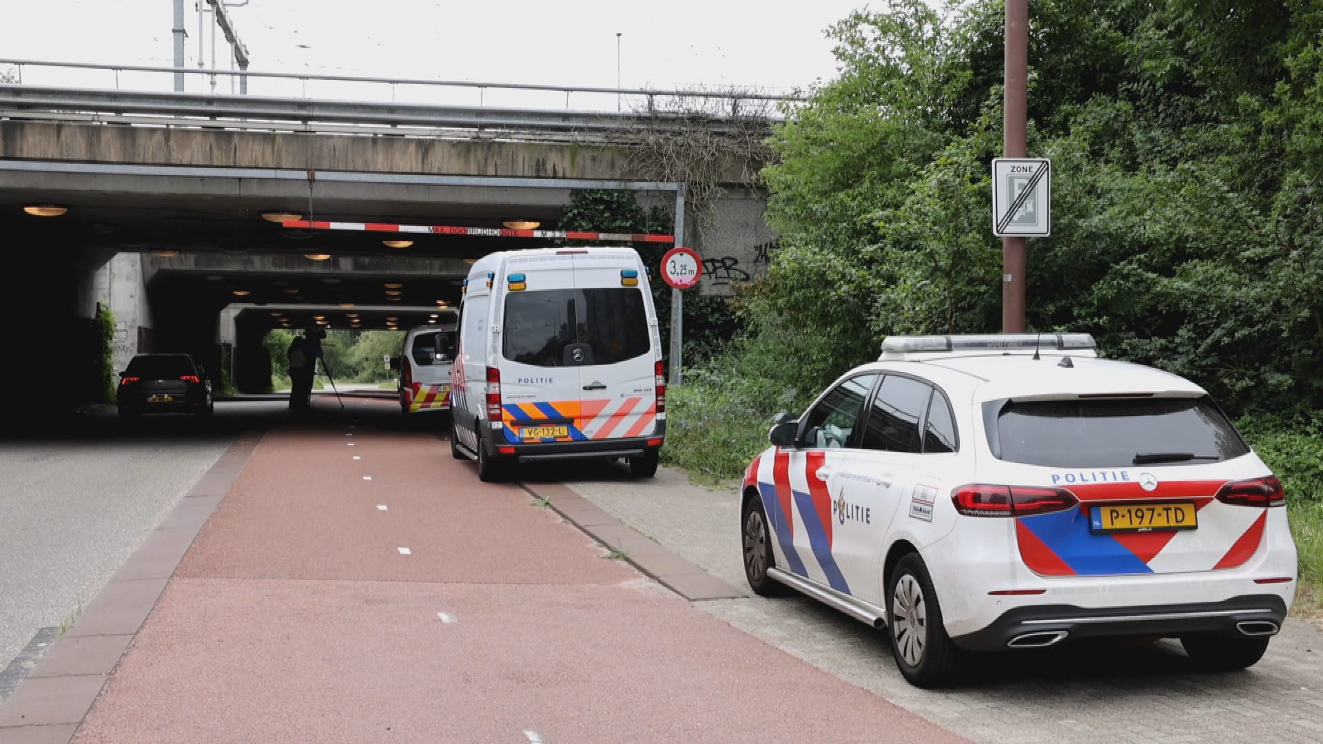 Politie: brand in kabels naast spoor Amsterdam waarschijnlijk misdrijf