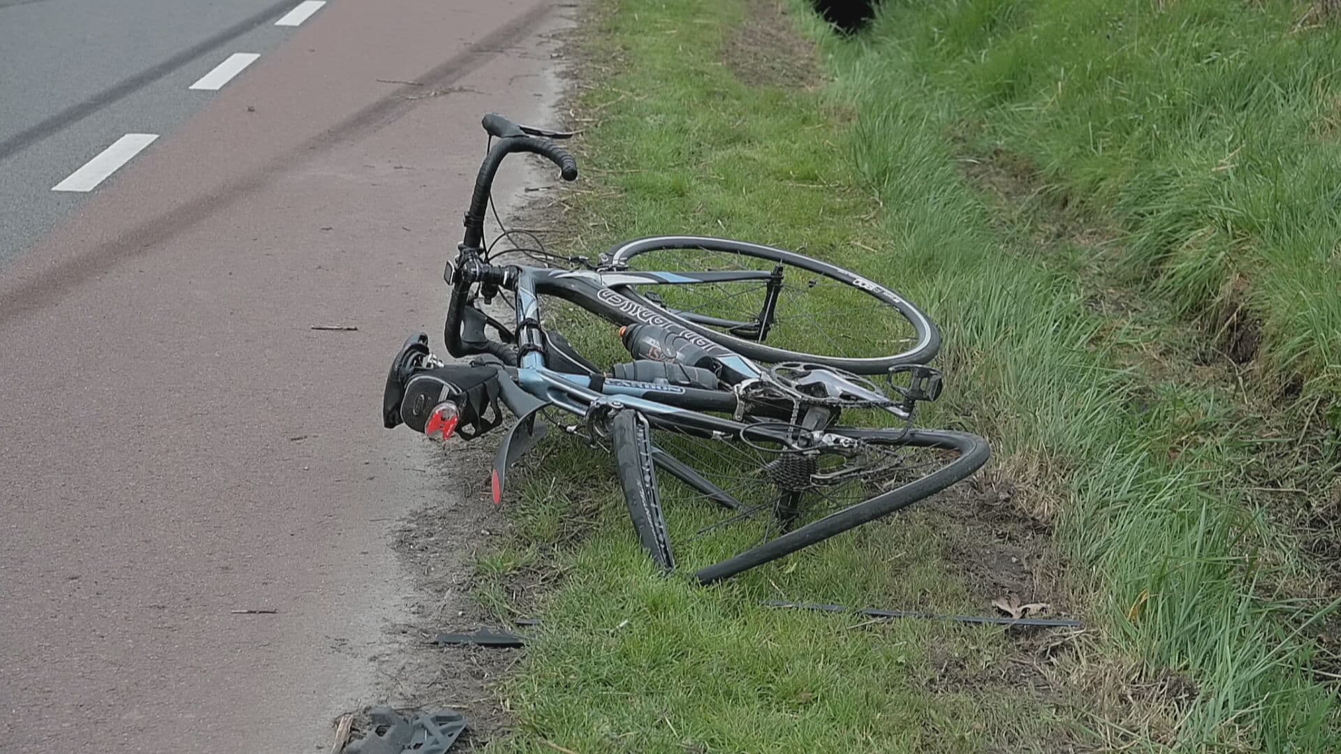 Twee 'straatracers' opgepakt na aanrijding wielrenners in Loon op Zand