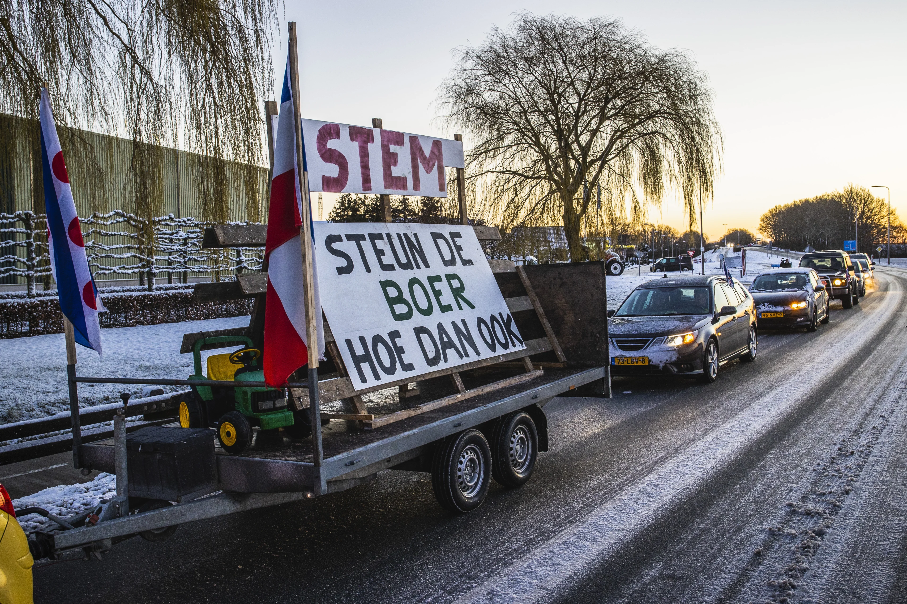 Boeren onderweg naar Zuiderpark in Den Haag voor 'grootste actie' ooit