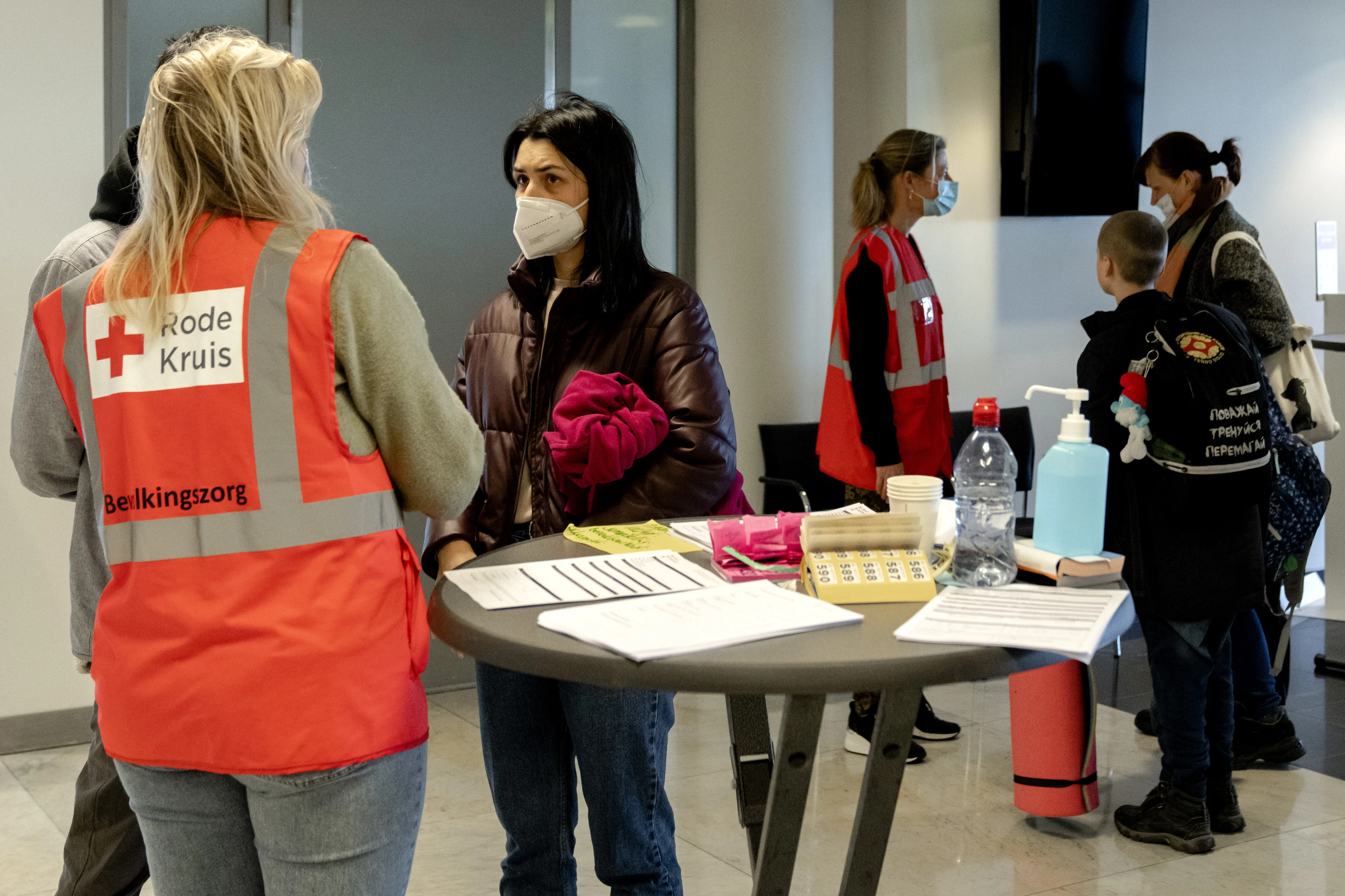 Rode Kruis opent hulplijnen voor vluchtelingen uit Oekraïne
