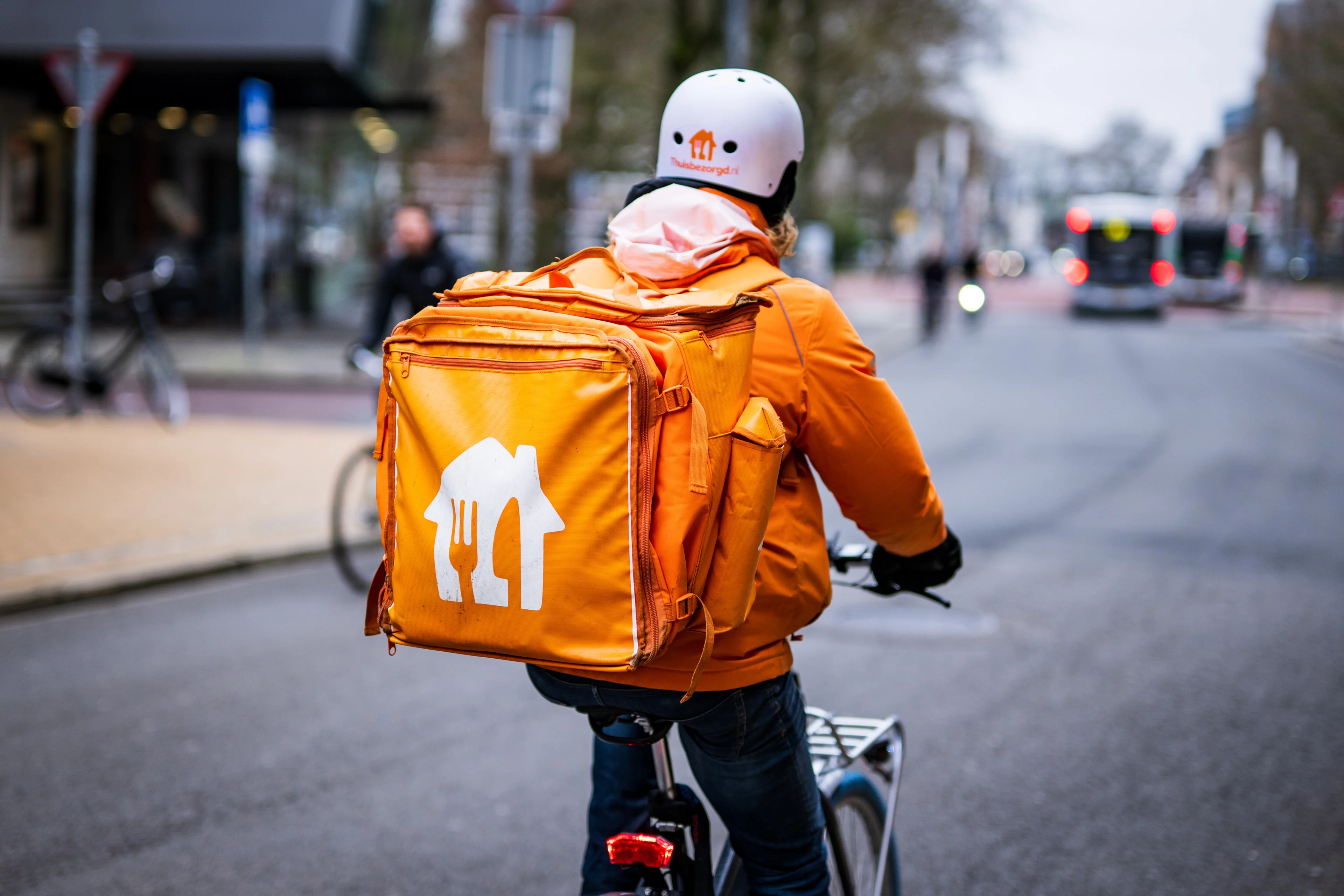 Grote drukte verwacht bij maaltijdbezorgers tijdens Roemenië - Nederland