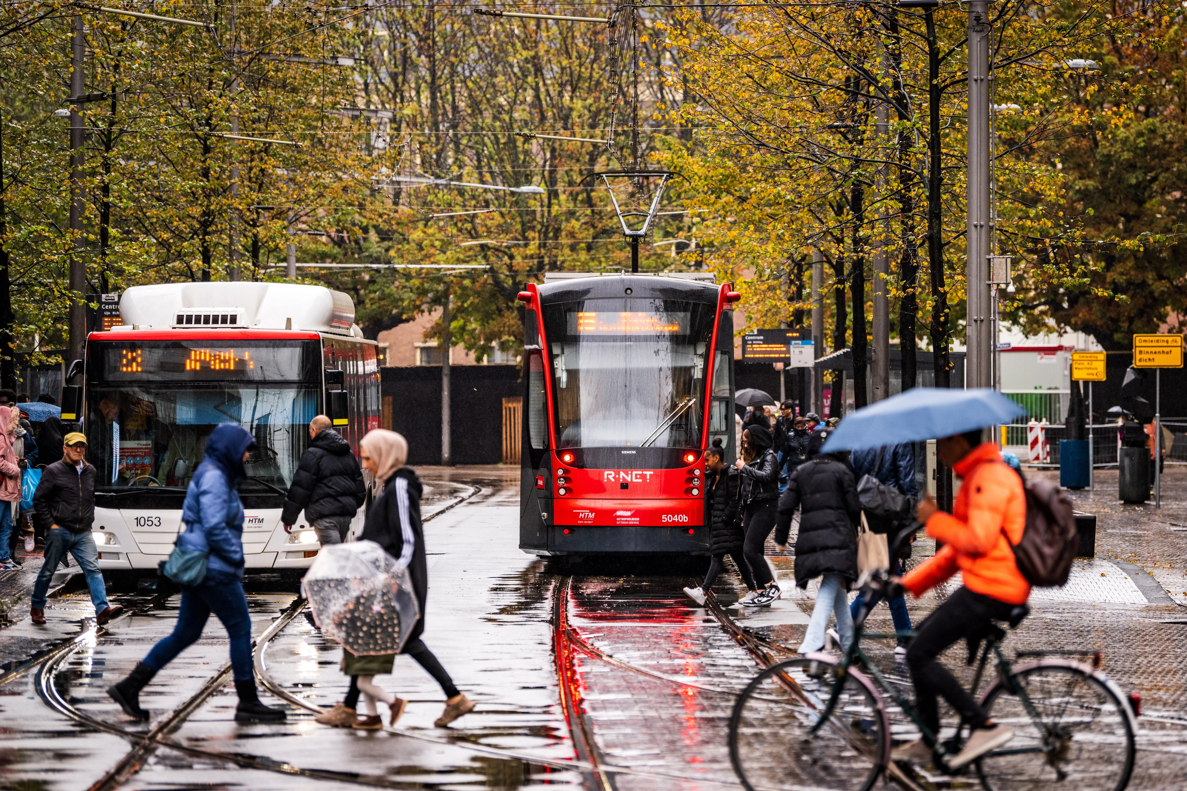 Reizen met de bus of tram in Den Haag vanaf volgend jaar een stuk duurder