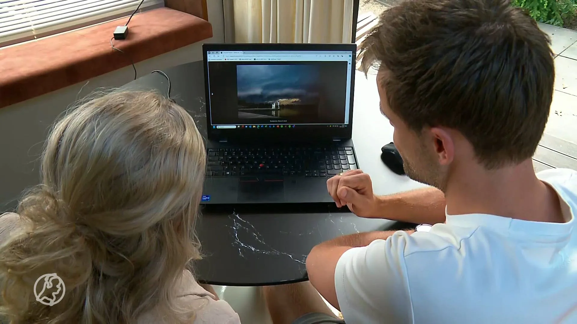 Trouwfotoshoot van Dennis en Aniek vlak voor noodweer levert prachtige plaatjes op