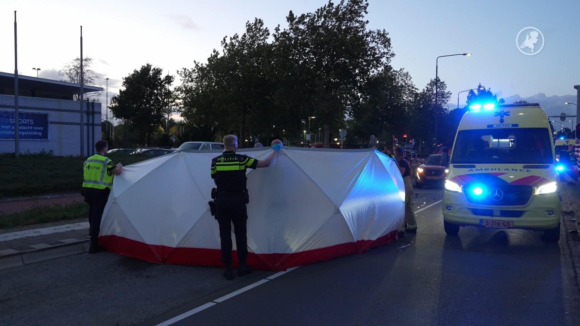 Fietser overlijdt door botsing met auto in Gelderop