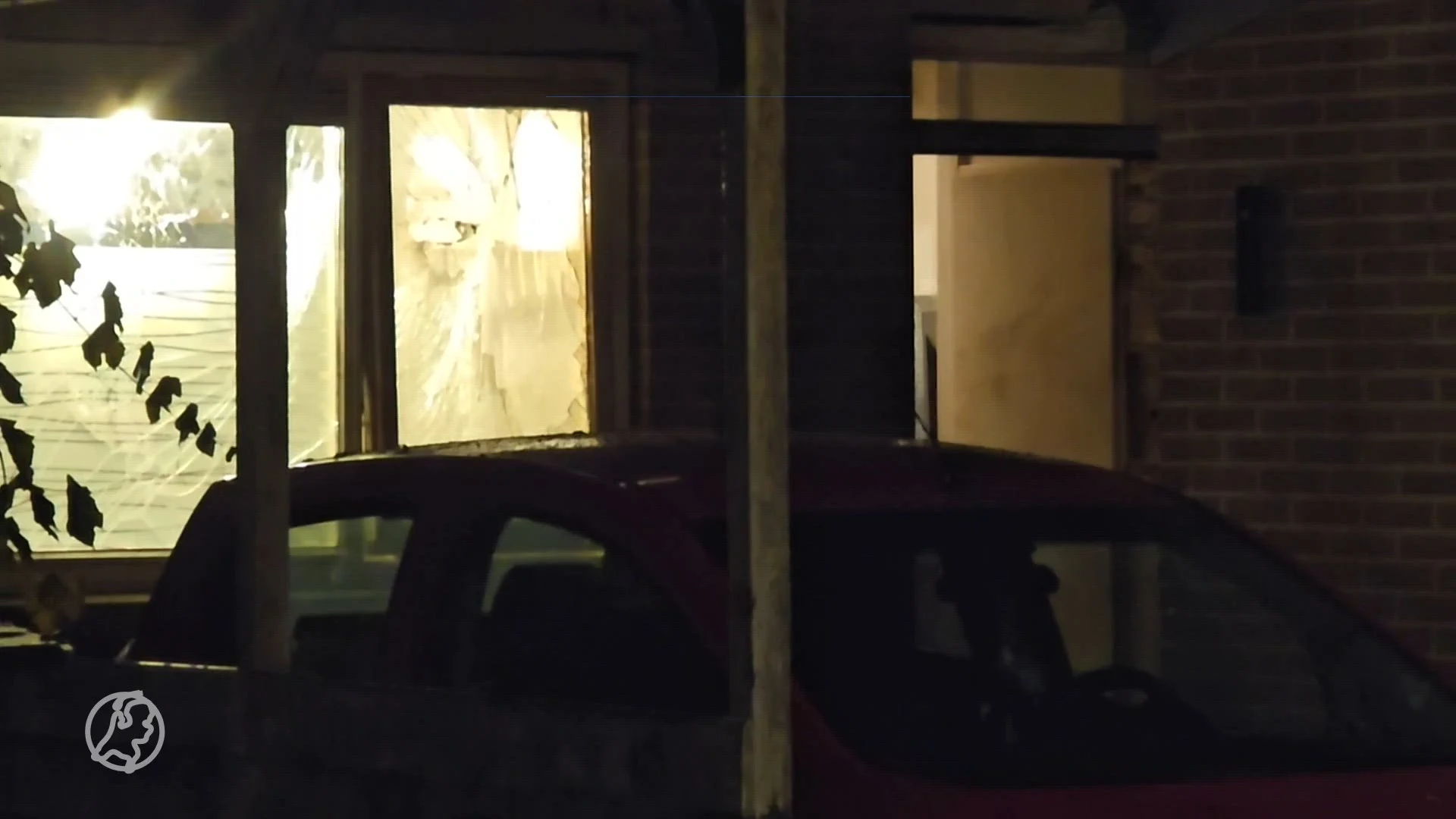 Explosie veroorzaakt brand in woning Lelystad