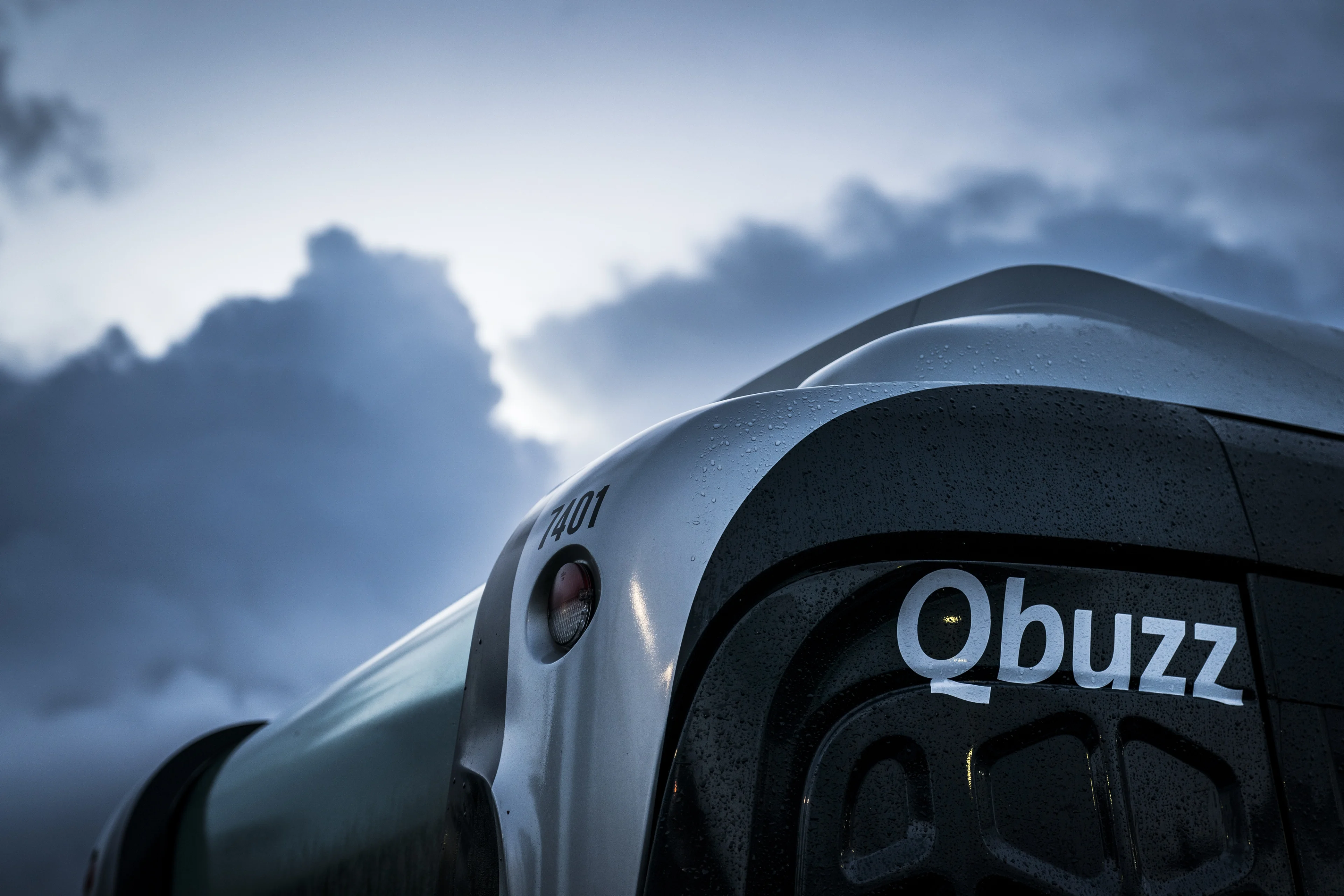 Zorgen om bussen van Qbuzz van Chinese fabrikant, volgens Zuid-Holland niet nodig