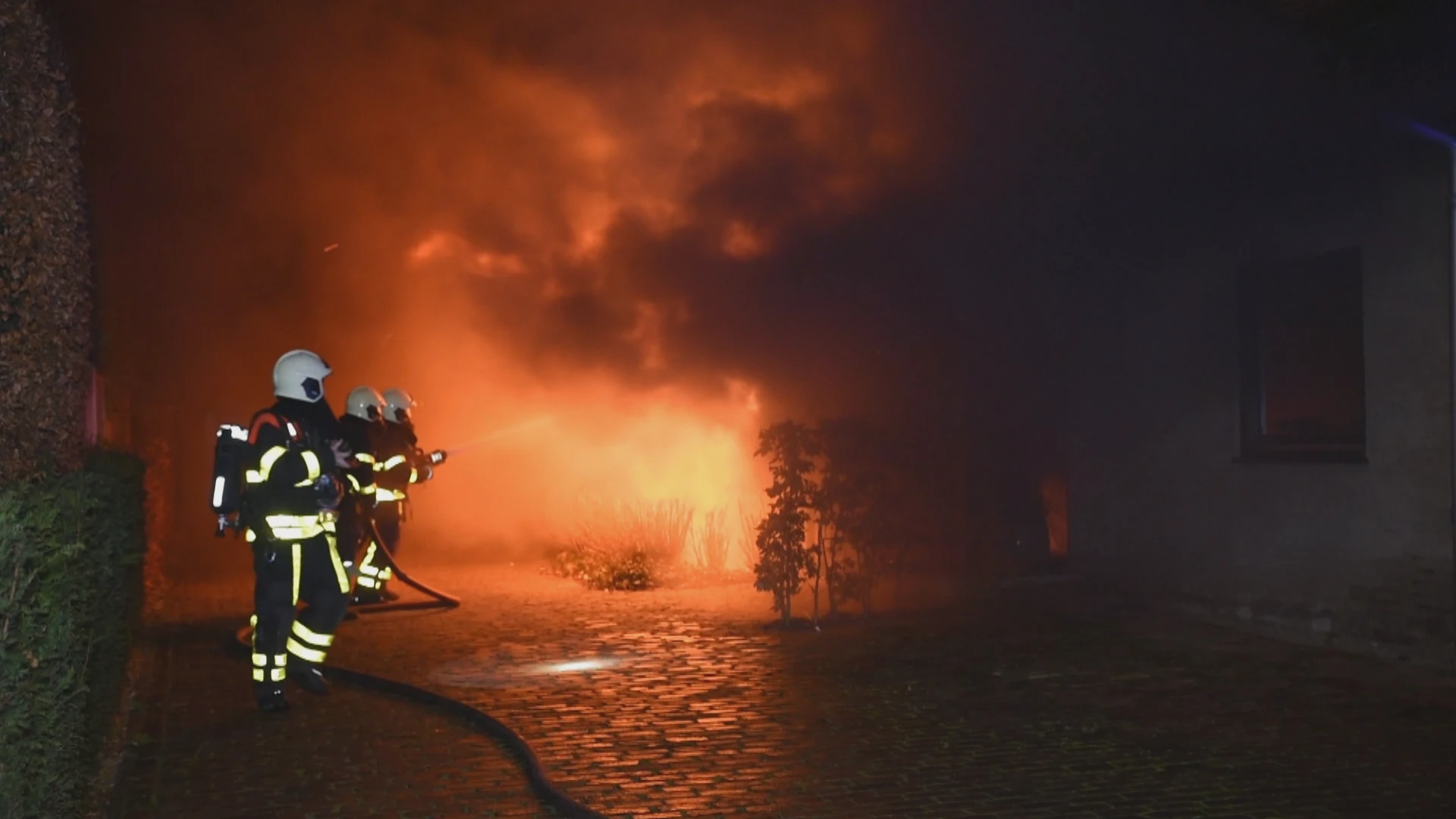 Vader en twee zoons ontsnappen aan uitslaande woningbrand in Oisterwijk