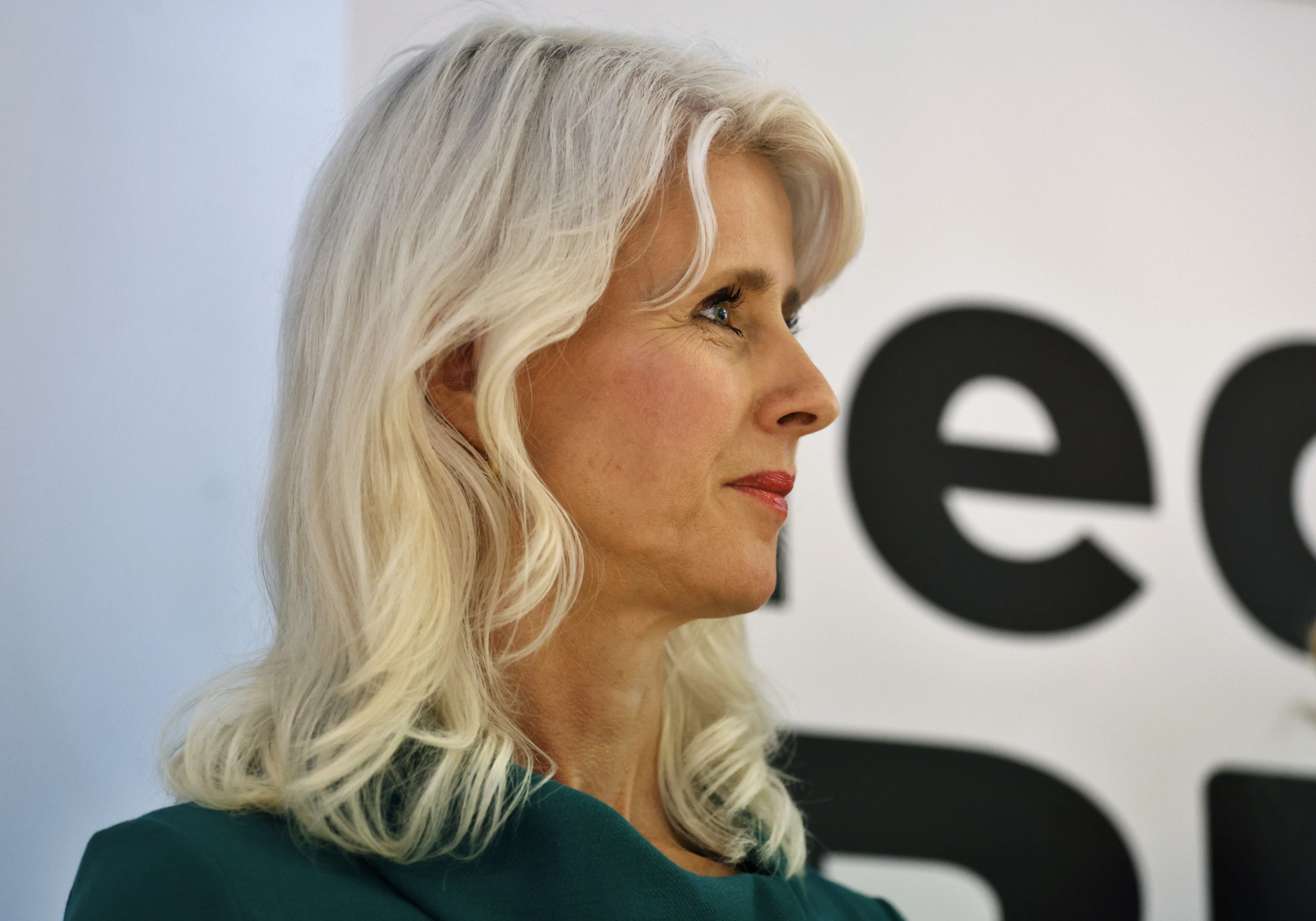 Keijzer wil dat Oekraïense vluchtelingen huur en zorgpremie gaan betalen