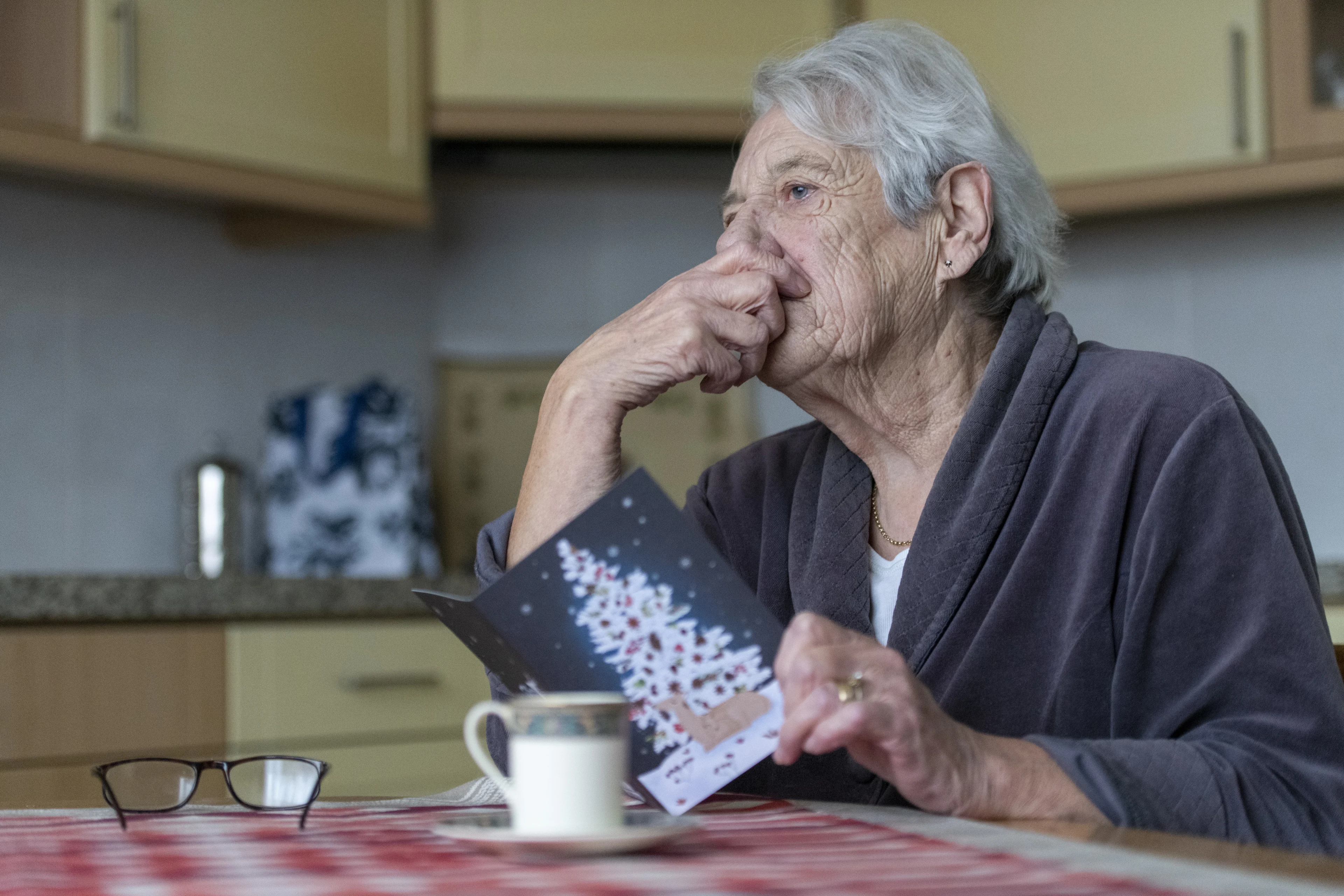 Een kerst zonder familie en vrienden: gaan we nu massaal kerstkaarten sturen?